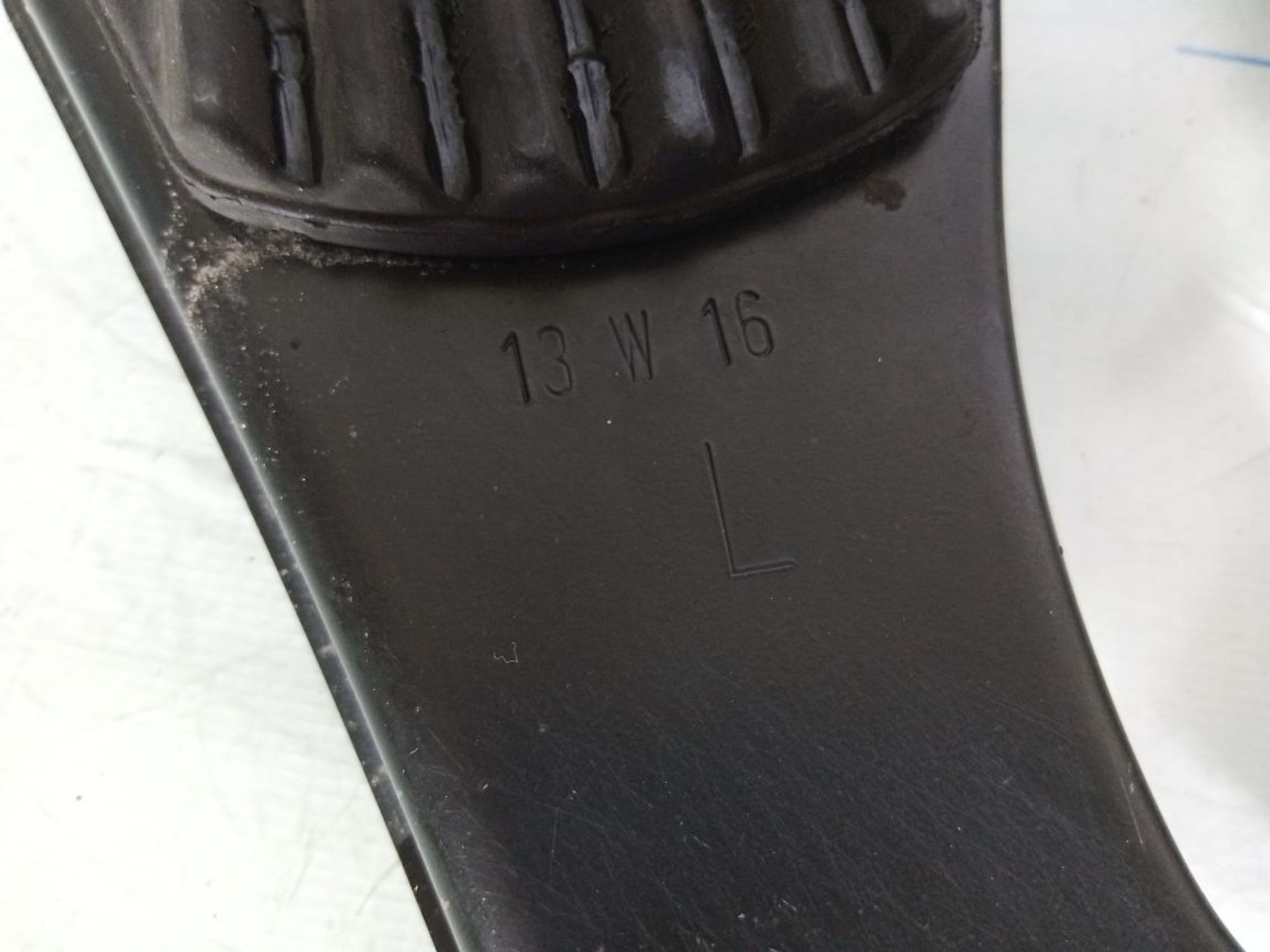https://ycs.partsauto.market/partsauto-images/thmbs/userImages/b7628e092085f1f91467af1afb6e7630/part/6e2400f0-b5b3-4638-8983-8eb462678681_1739185203781.jpg