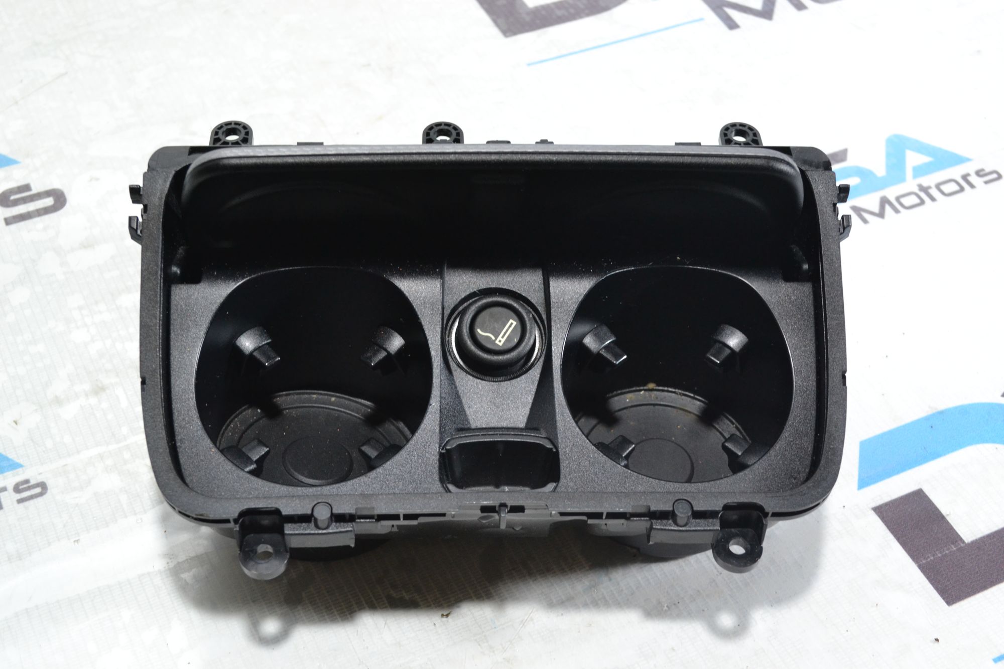 https://ycs.partsauto.market/partsauto-images/thmbs/userImages/b7628e092085f1f91467af1afb6e7630/part/6e5ee73c-2c88-4d10-8bd6-4d240c1dea2f_1780040056946.jpg