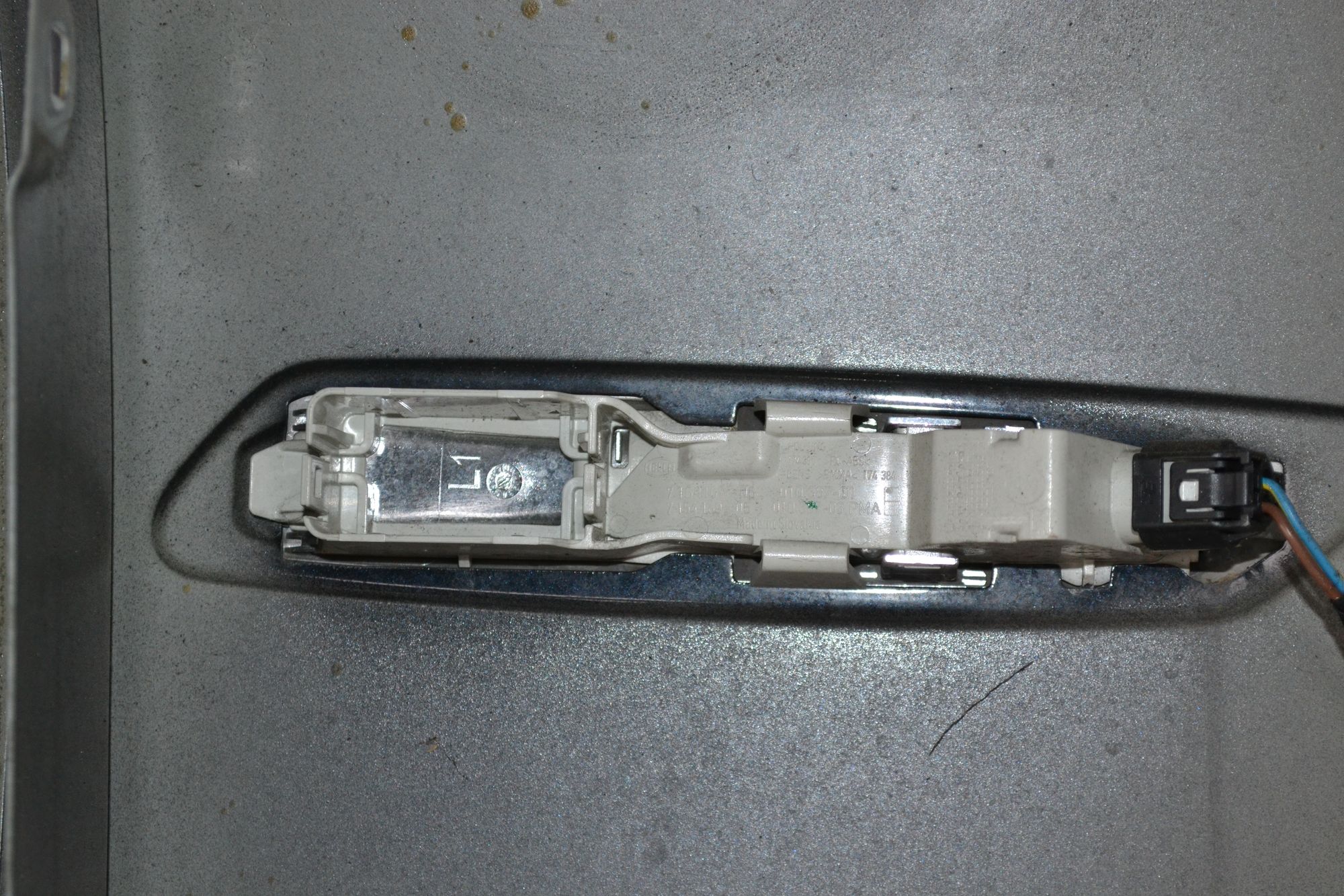 https://ycs.partsauto.market/partsauto-images/thmbs/userImages/b7628e092085f1f91467af1afb6e7630/part/6fdecbb5-304b-4029-b407-799a0bc903d1_1784118184083.jpg