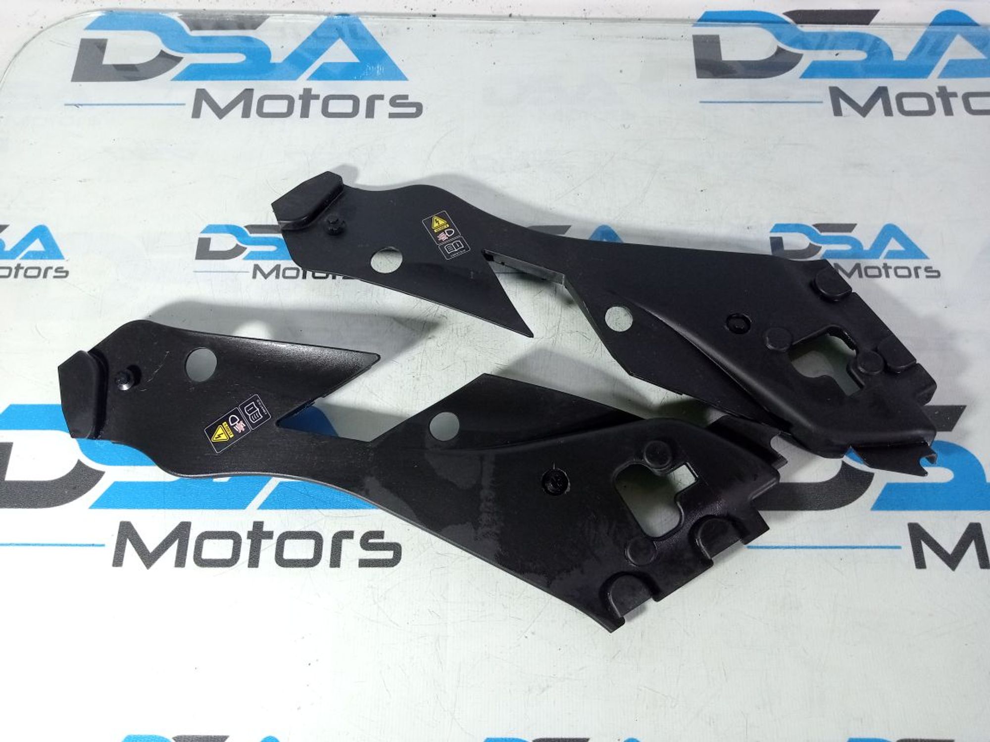 https://ycs.partsauto.market/partsauto-images/thmbs/userImages/b7628e092085f1f91467af1afb6e7630/part/6ff04c68-5ece-43fb-bfc9-a4b8f87e1e9f_1741336956185.jpg