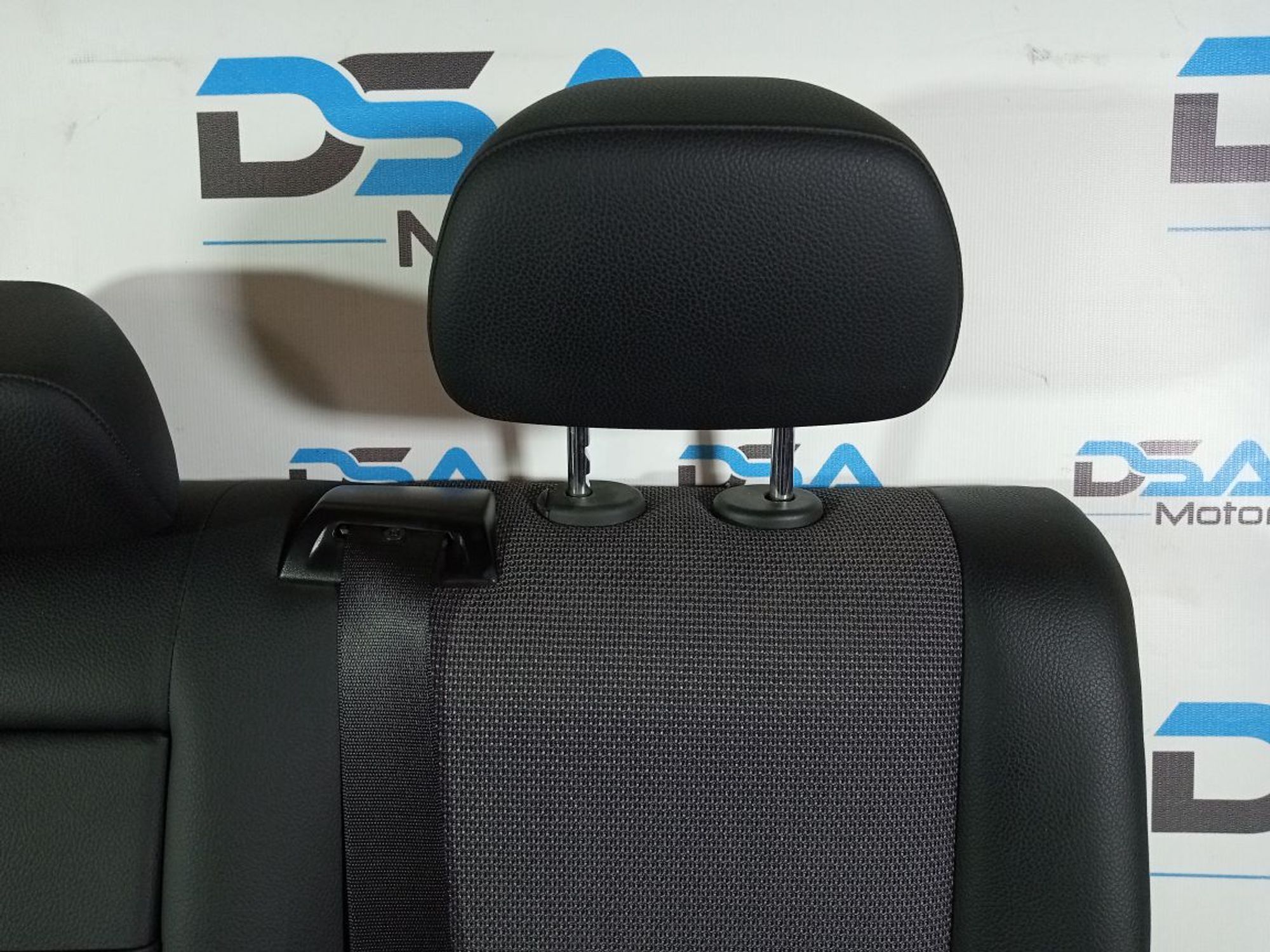 https://ycs.partsauto.market/partsauto-images/thmbs/userImages/b7628e092085f1f91467af1afb6e7630/part/70239fc7-0d95-4c23-b971-f281458fcb4f_1738218801107.jpg