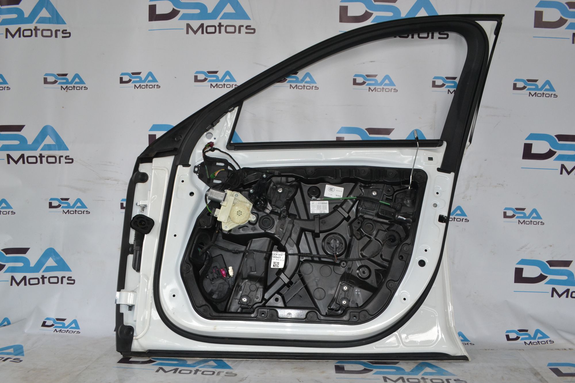 https://ycs.partsauto.market/partsauto-images/thmbs/userImages/b7628e092085f1f91467af1afb6e7630/part/7042b3aa-1e9f-49af-9c02-a502fcfcce35_1782900938895.jpg