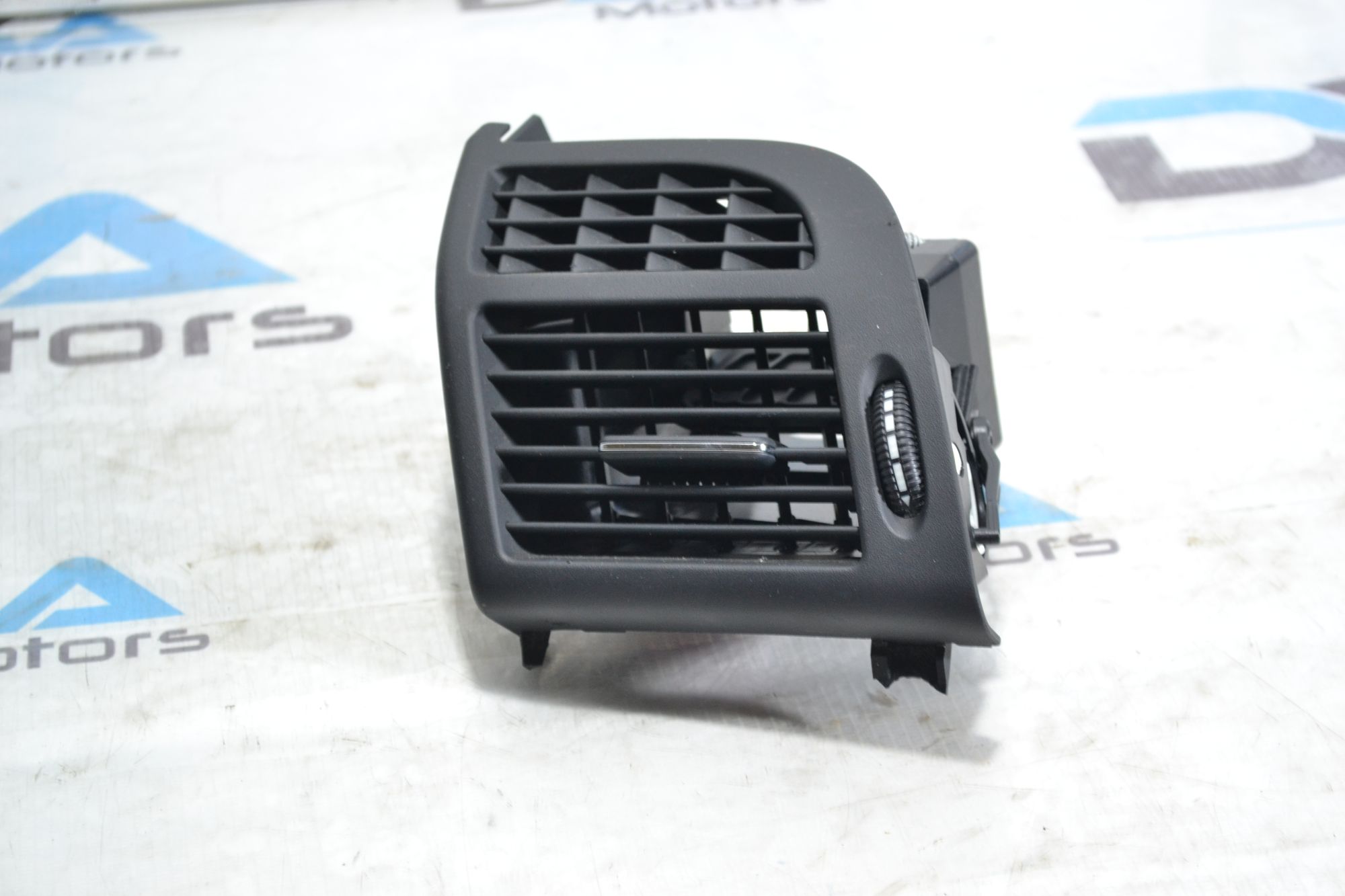 https://ycs.partsauto.market/partsauto-images/thmbs/userImages/b7628e092085f1f91467af1afb6e7630/part/7057cba4-3ce2-457c-8de7-e8a17a0427d2_1780575057222.jpg