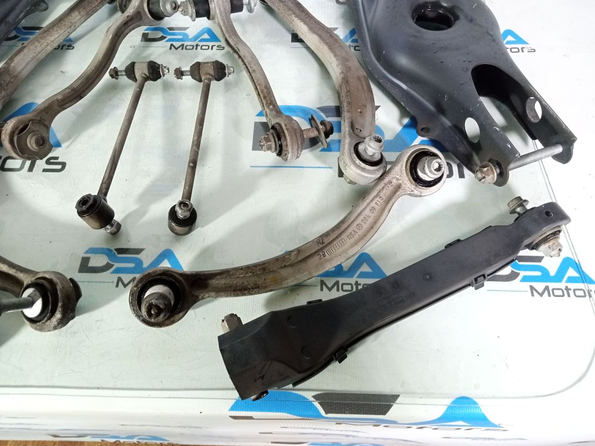 https://ycs.partsauto.market/partsauto-images/thmbs/userImages/b7628e092085f1f91467af1afb6e7630/part/706ea17a-3a63-4d13-909b-6eee391920ad_1740904916194.jpg