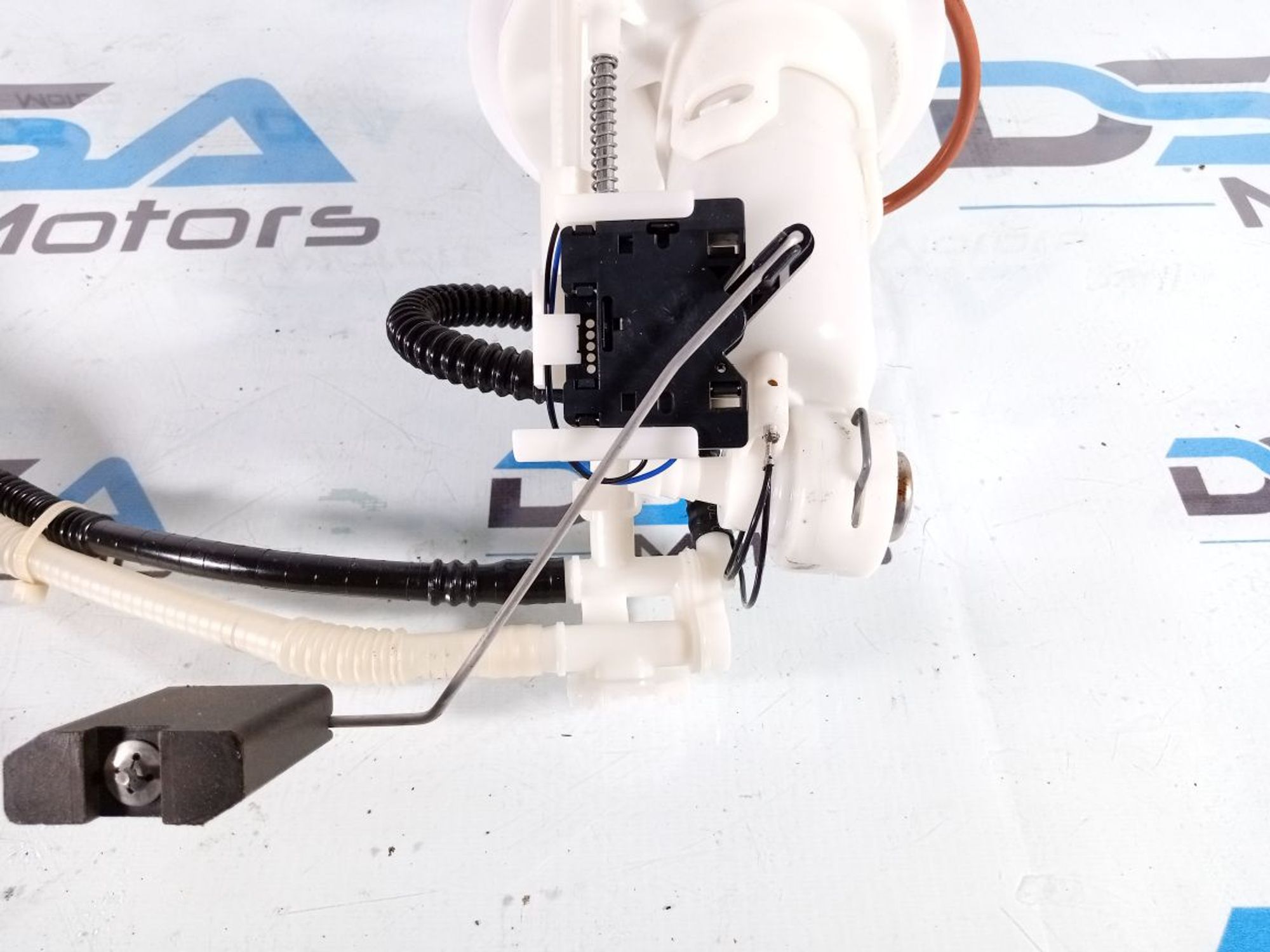 https://ycs.partsauto.market/partsauto-images/thmbs/userImages/b7628e092085f1f91467af1afb6e7630/part/71143c34-7563-47a6-b3bf-9487a994467c_1720608563432.jpg