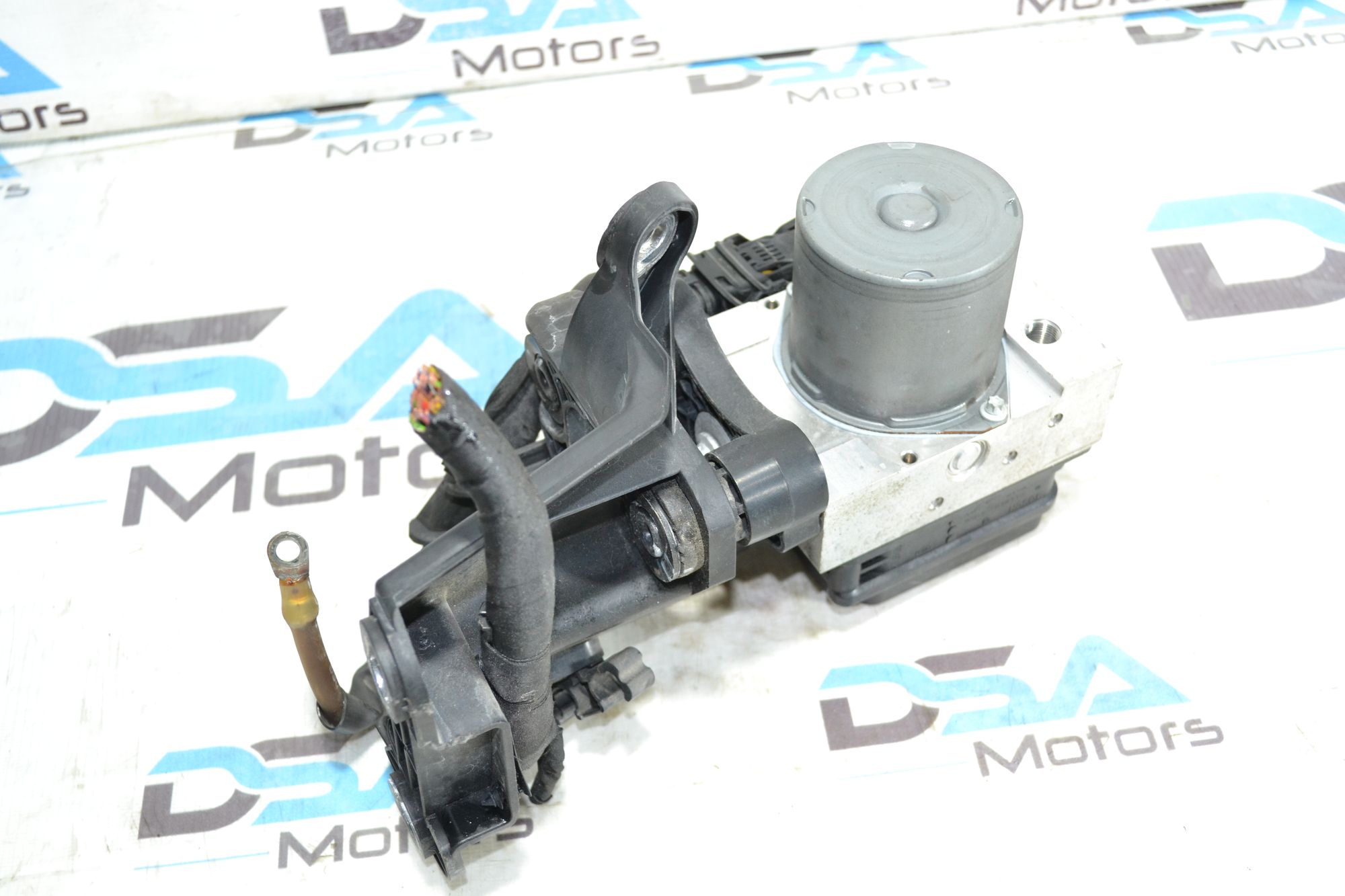 https://ycs.partsauto.market/partsauto-images/thmbs/userImages/b7628e092085f1f91467af1afb6e7630/part/71de1679-fd2d-406c-9ae4-b49dd760bc45_1784102399551.jpg