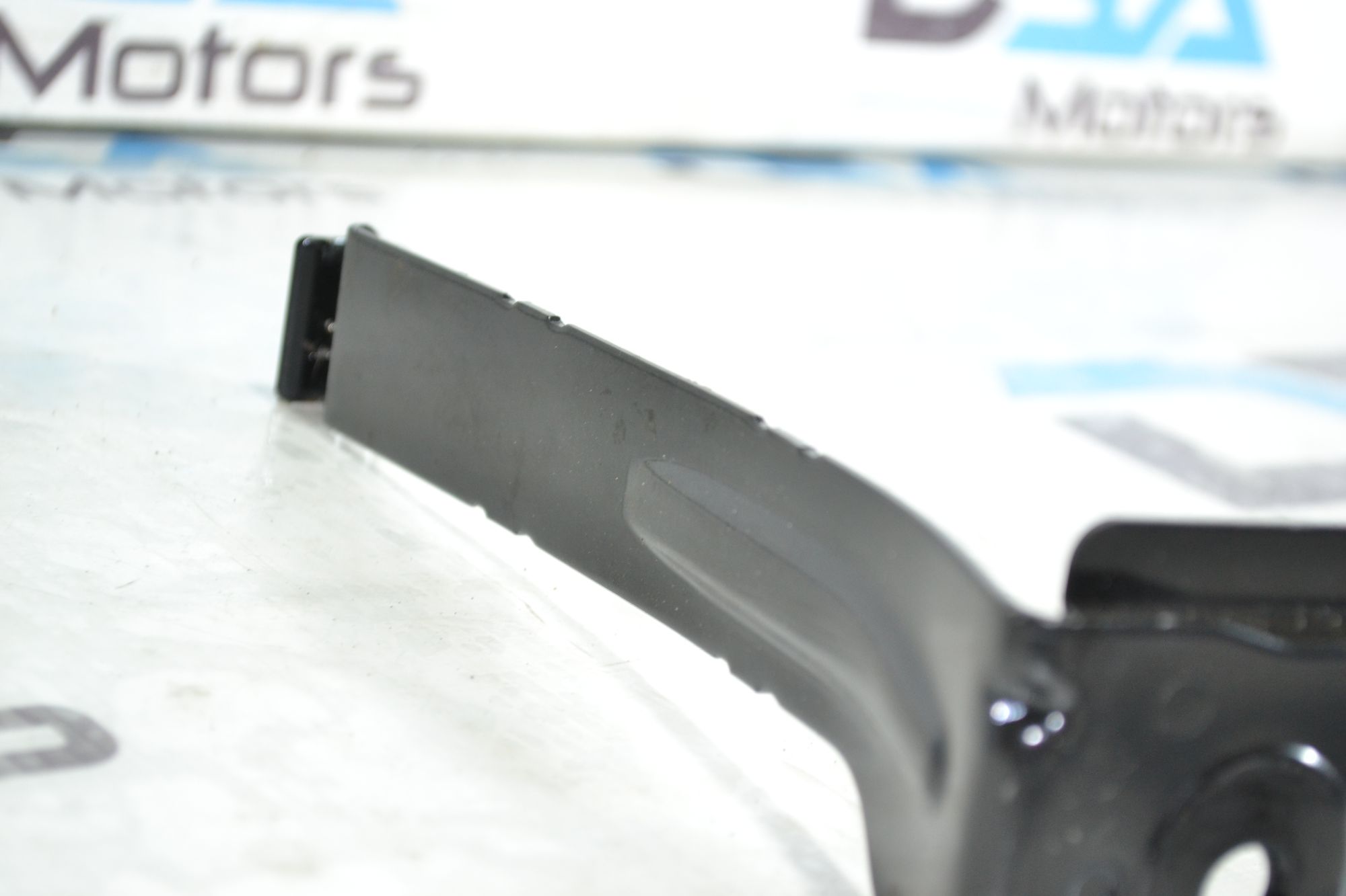https://ycs.partsauto.market/partsauto-images/thmbs/userImages/b7628e092085f1f91467af1afb6e7630/part/721f8c5a-4469-4fed-b911-b060596b9ffb_1780317855972.jpg