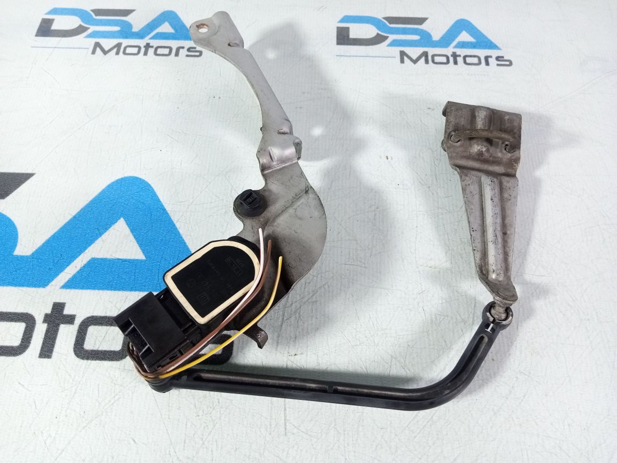 https://ycs.partsauto.market/partsauto-images/thmbs/userImages/b7628e092085f1f91467af1afb6e7630/part/7226d035-a5c4-411d-9753-61287c448678_1747023471644.jpg
