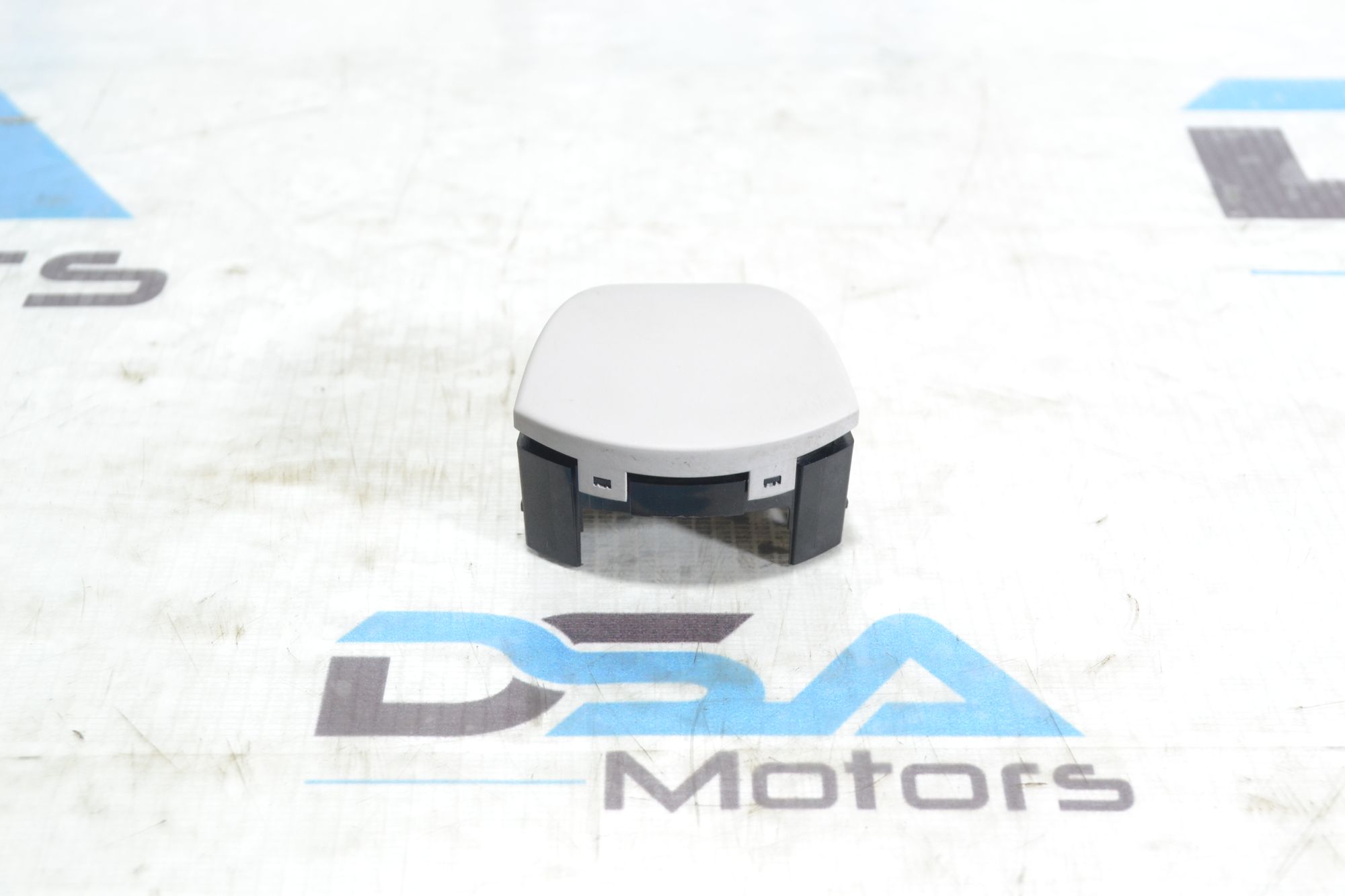 https://ycs.partsauto.market/partsauto-images/thmbs/userImages/b7628e092085f1f91467af1afb6e7630/part/726530b6-600f-4824-bf13-b758d5cdfc4b_1781155735507.jpg
