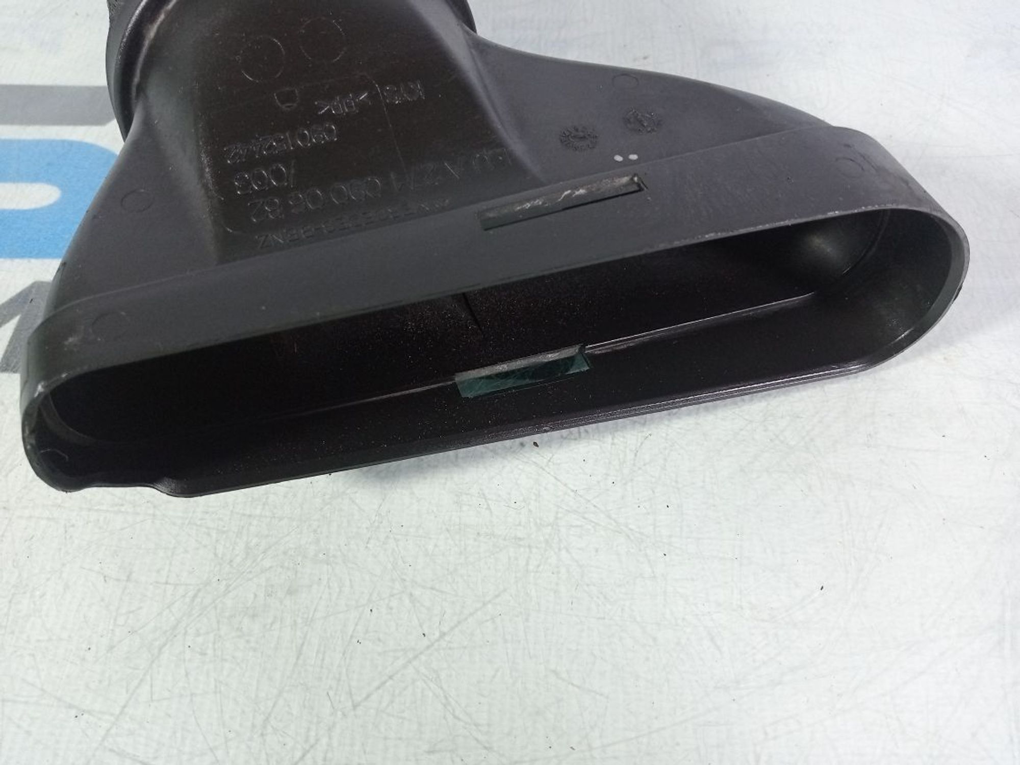 https://ycs.partsauto.market/partsauto-images/thmbs/userImages/b7628e092085f1f91467af1afb6e7630/part/72861cc6-8b6f-465b-aaa9-5060d118cd97_1744209592322.jpg