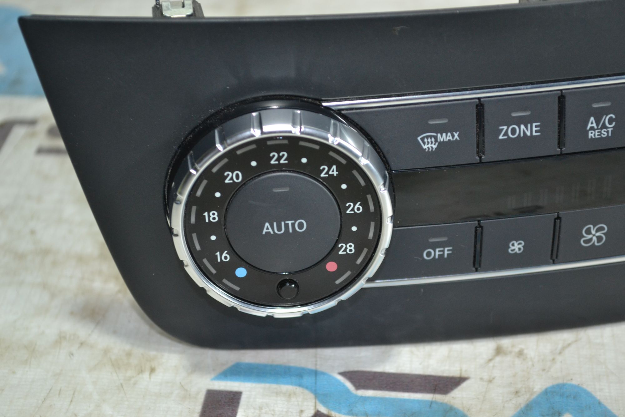 https://ycs.partsauto.market/partsauto-images/thmbs/userImages/b7628e092085f1f91467af1afb6e7630/part/72a74677-76cc-43a3-a8c2-82234b741a17_1784021567372.jpg