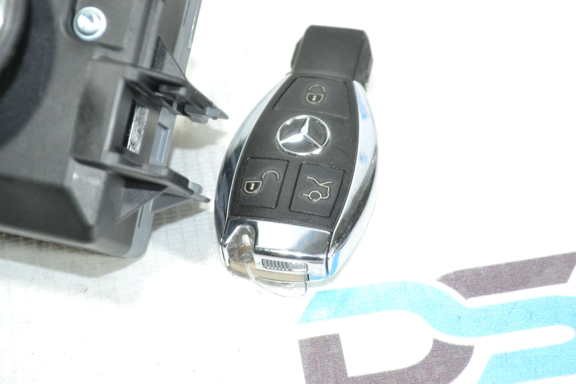 https://ycs.partsauto.market/partsauto-images/thmbs/userImages/b7628e092085f1f91467af1afb6e7630/part/732e0d04-cf4f-4157-bee0-d56e74b6c98d_1780994018771.jpg
