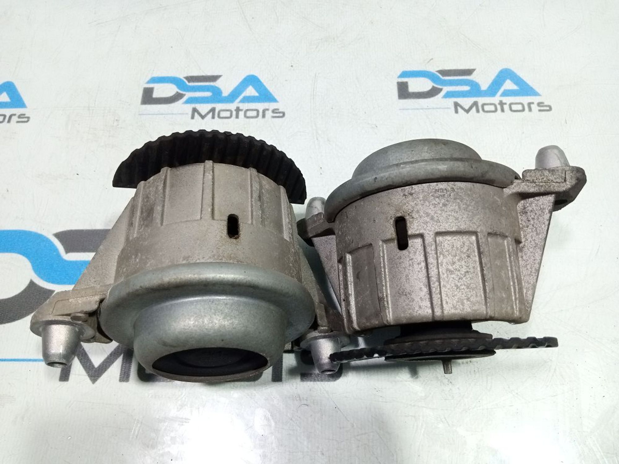 https://ycs.partsauto.market/partsauto-images/thmbs/userImages/b7628e092085f1f91467af1afb6e7630/part/738abda9-8584-4c6c-b99f-85cc03466a7e_1749098207298.jpg