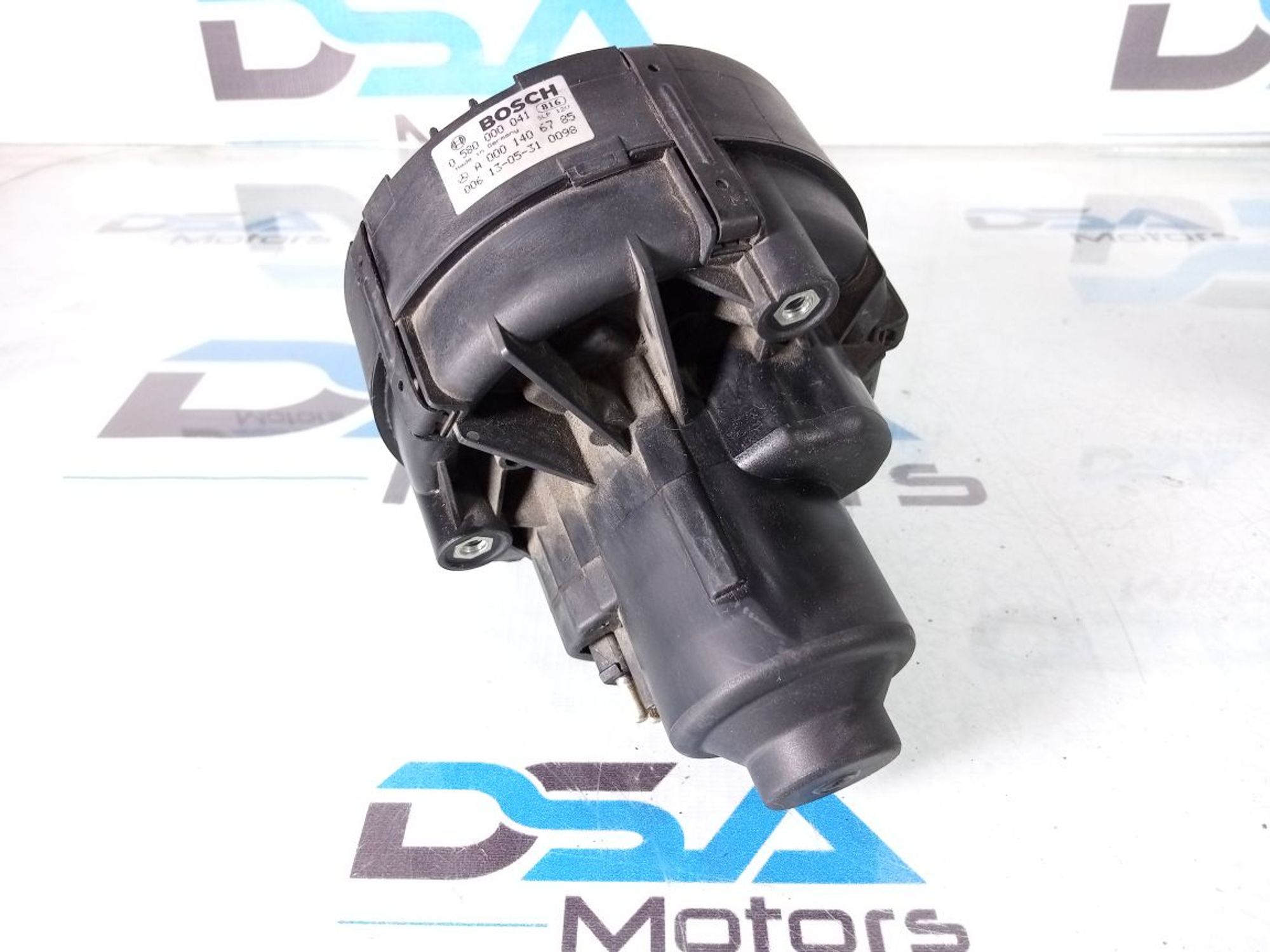 https://ycs.partsauto.market/partsauto-images/thmbs/userImages/b7628e092085f1f91467af1afb6e7630/part/74103893-5f10-4079-994a-d8c11a937c01_1734111454973.jpg
