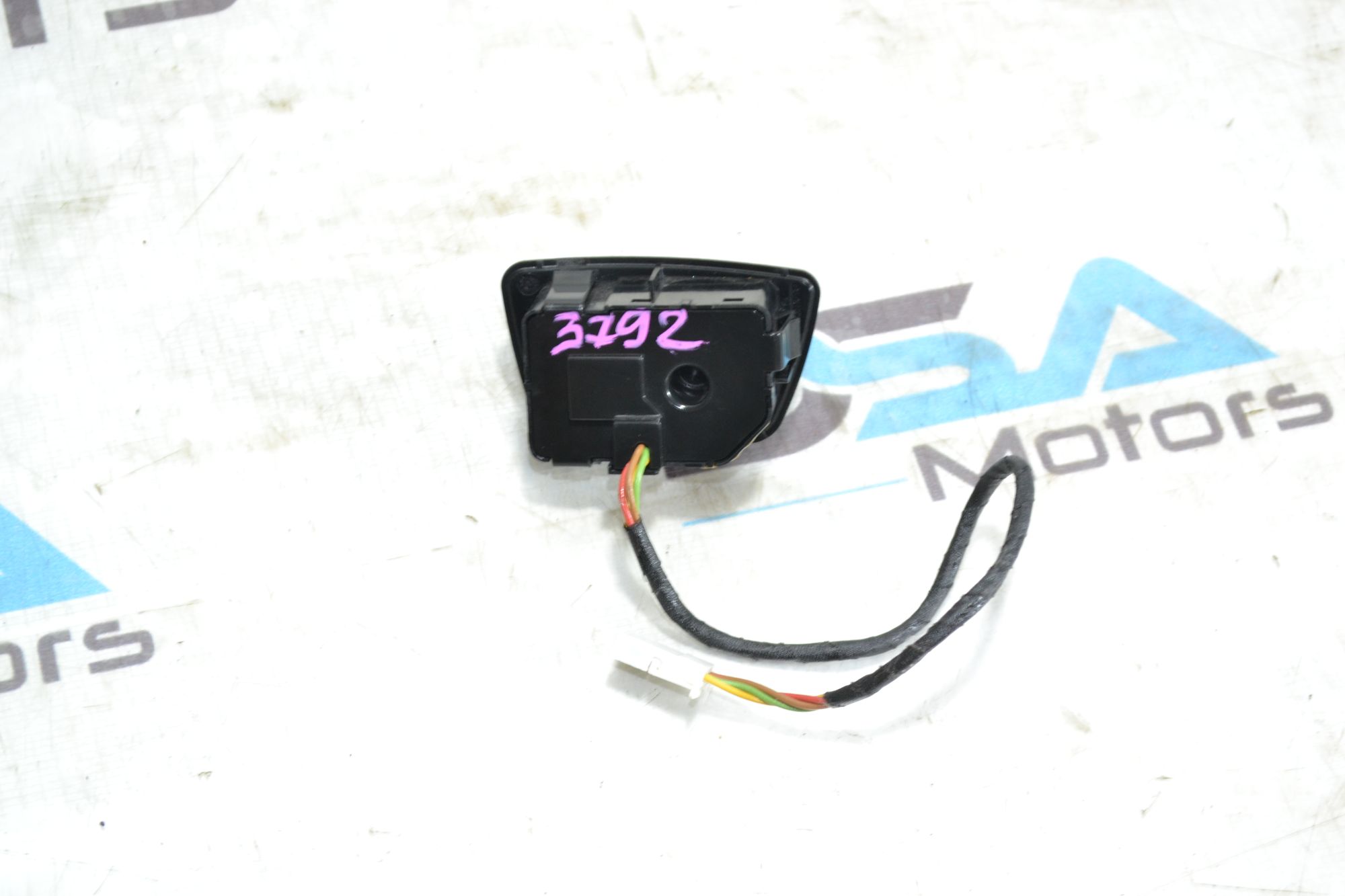 https://ycs.partsauto.market/partsauto-images/thmbs/userImages/b7628e092085f1f91467af1afb6e7630/part/7421de52-96de-4e65-826d-4efc6687a1eb_1781597712574.jpg
