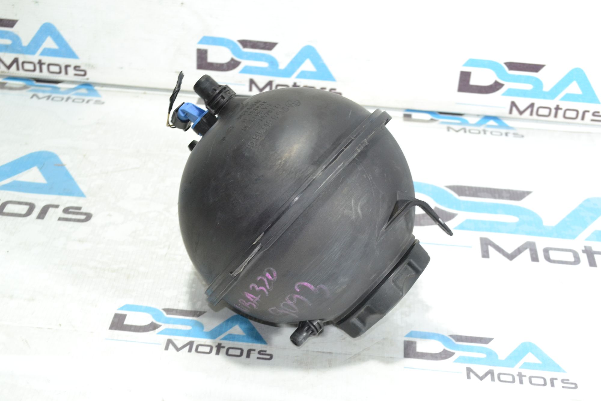 https://ycs.partsauto.market/partsauto-images/thmbs/userImages/b7628e092085f1f91467af1afb6e7630/part/7444aade-5e60-4d97-8657-08ef74460edd_1780320191851.jpg