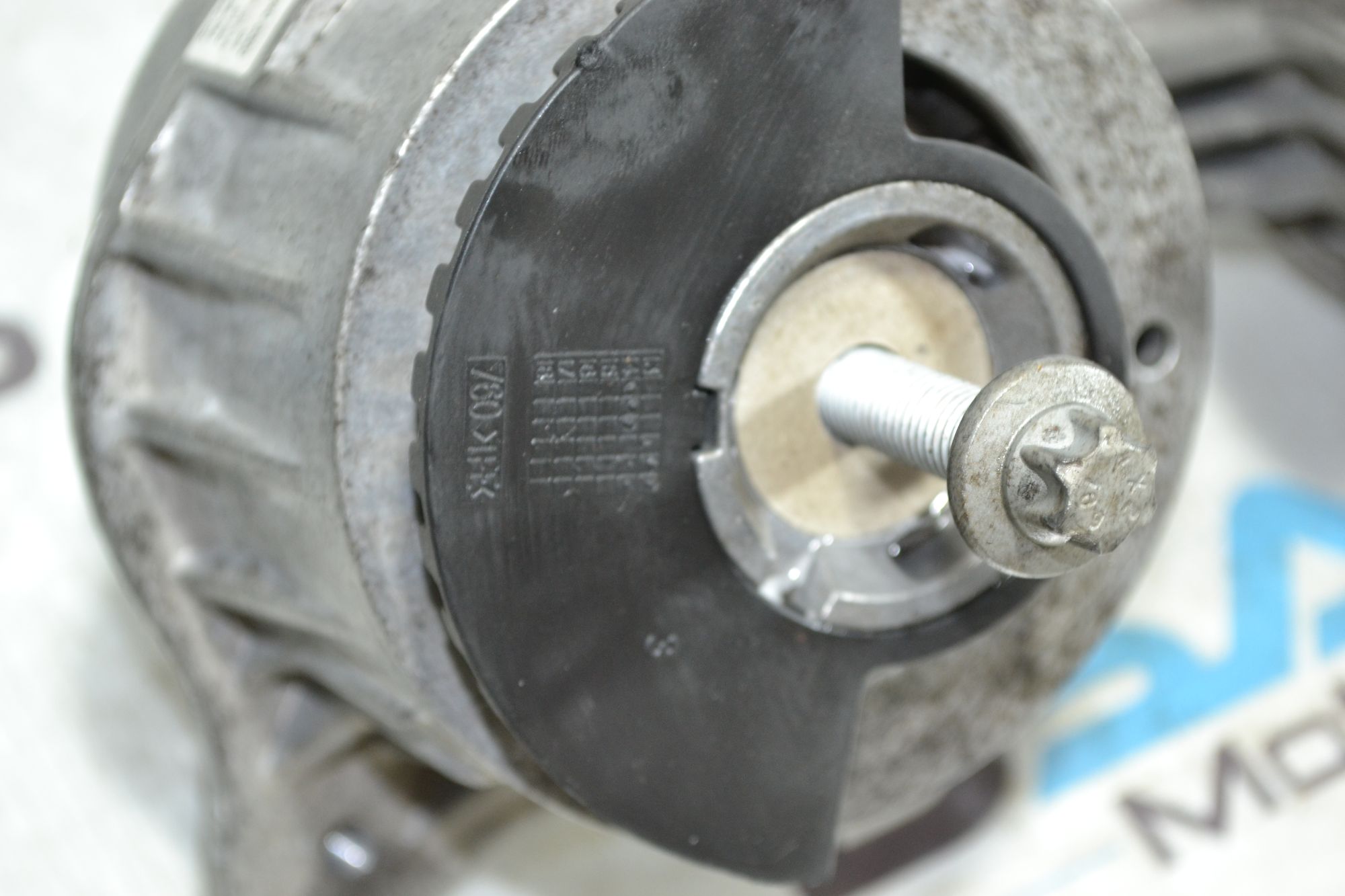 https://ycs.partsauto.market/partsauto-images/thmbs/userImages/b7628e092085f1f91467af1afb6e7630/part/745c98b2-8555-4a12-92b6-c4124c968f23_1783513502568.jpg