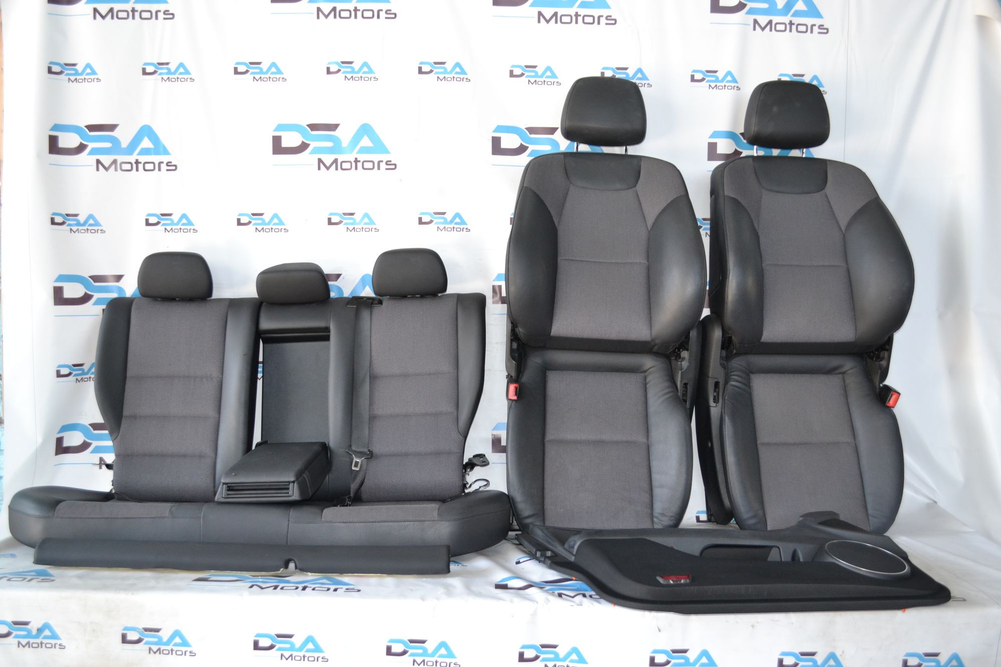 https://ycs.partsauto.market/partsauto-images/thmbs/userImages/b7628e092085f1f91467af1afb6e7630/part/74e8bf8f-c0d6-4689-adba-fdbd6710c365_1783946534097.jpg