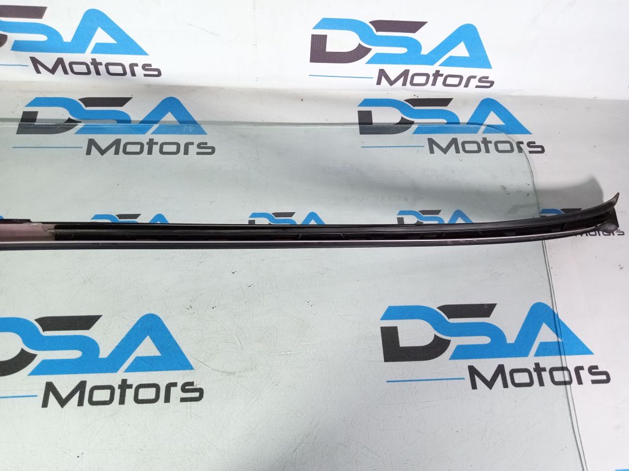 https://ycs.partsauto.market/partsauto-images/thmbs/userImages/b7628e092085f1f91467af1afb6e7630/part/752ee31d-3a4b-4e8d-9747-53882a45b591_1745327312005.jpg