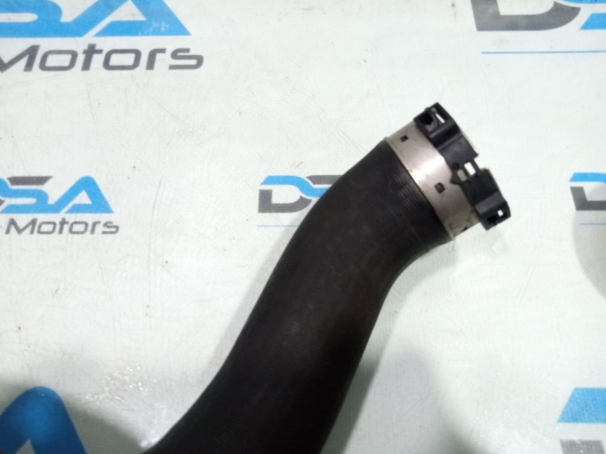 https://ycs.partsauto.market/partsauto-images/thmbs/userImages/b7628e092085f1f91467af1afb6e7630/part/7533d7f3-b441-43bb-b108-c8339f8c18f4_1749062931080.jpg