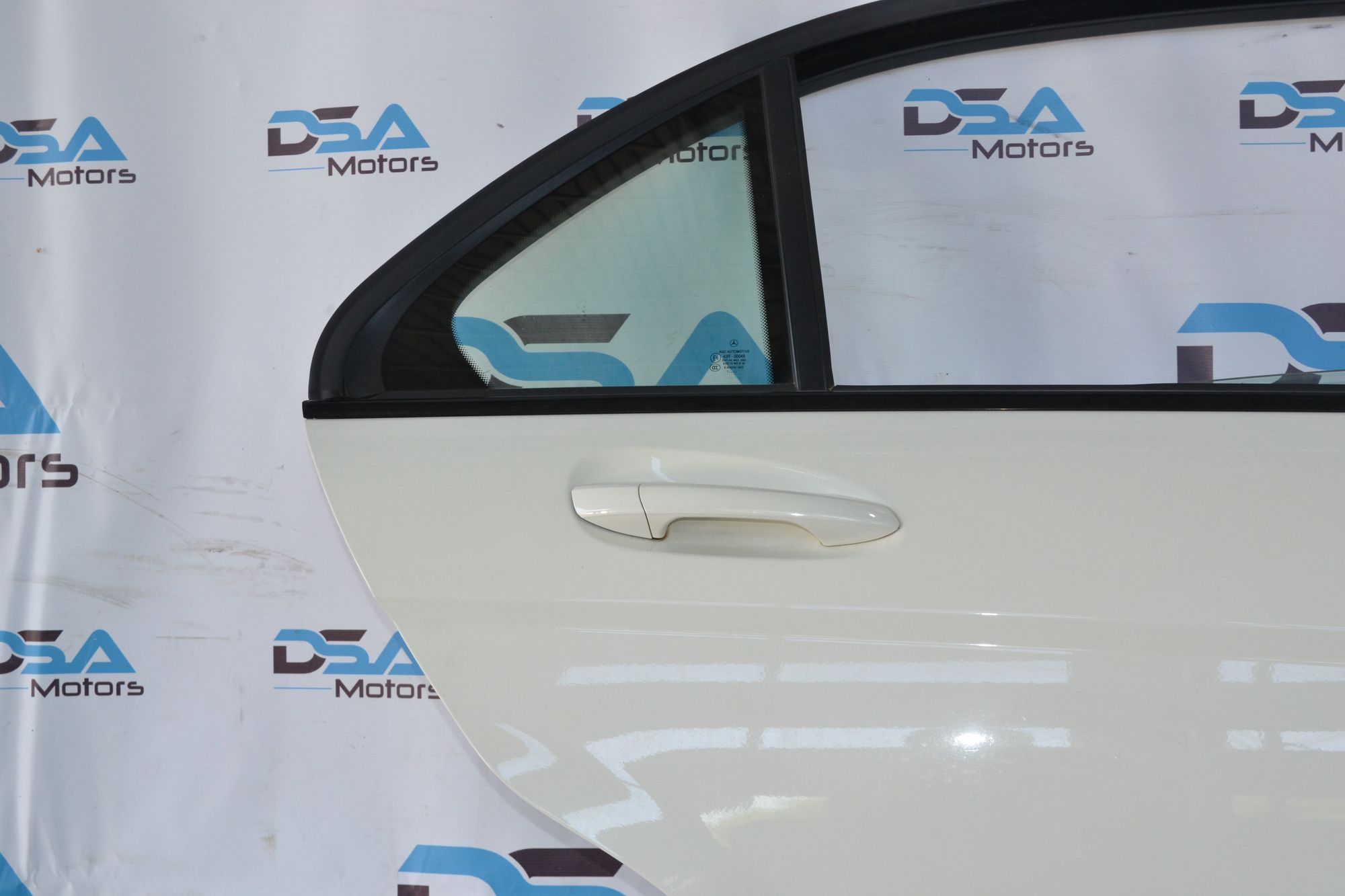 https://ycs.partsauto.market/partsauto-images/thmbs/userImages/b7628e092085f1f91467af1afb6e7630/part/75411ee3-cde5-444f-8e31-fc29eb1e4ab7_1782912189037.jpg