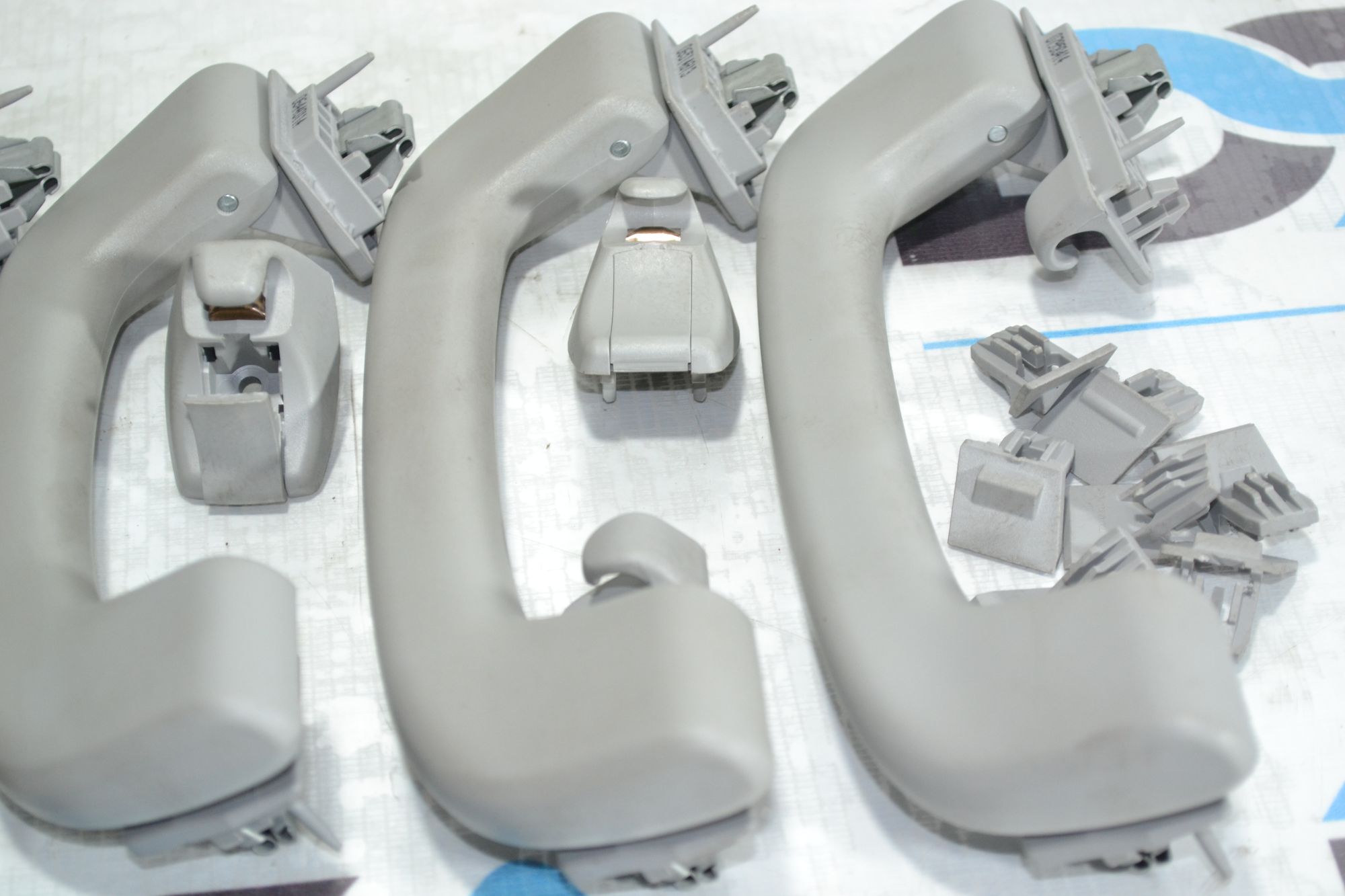 Ручки потолочные комплект оригинал BMW F25 из Японии, 1900 рублей, Кореновск