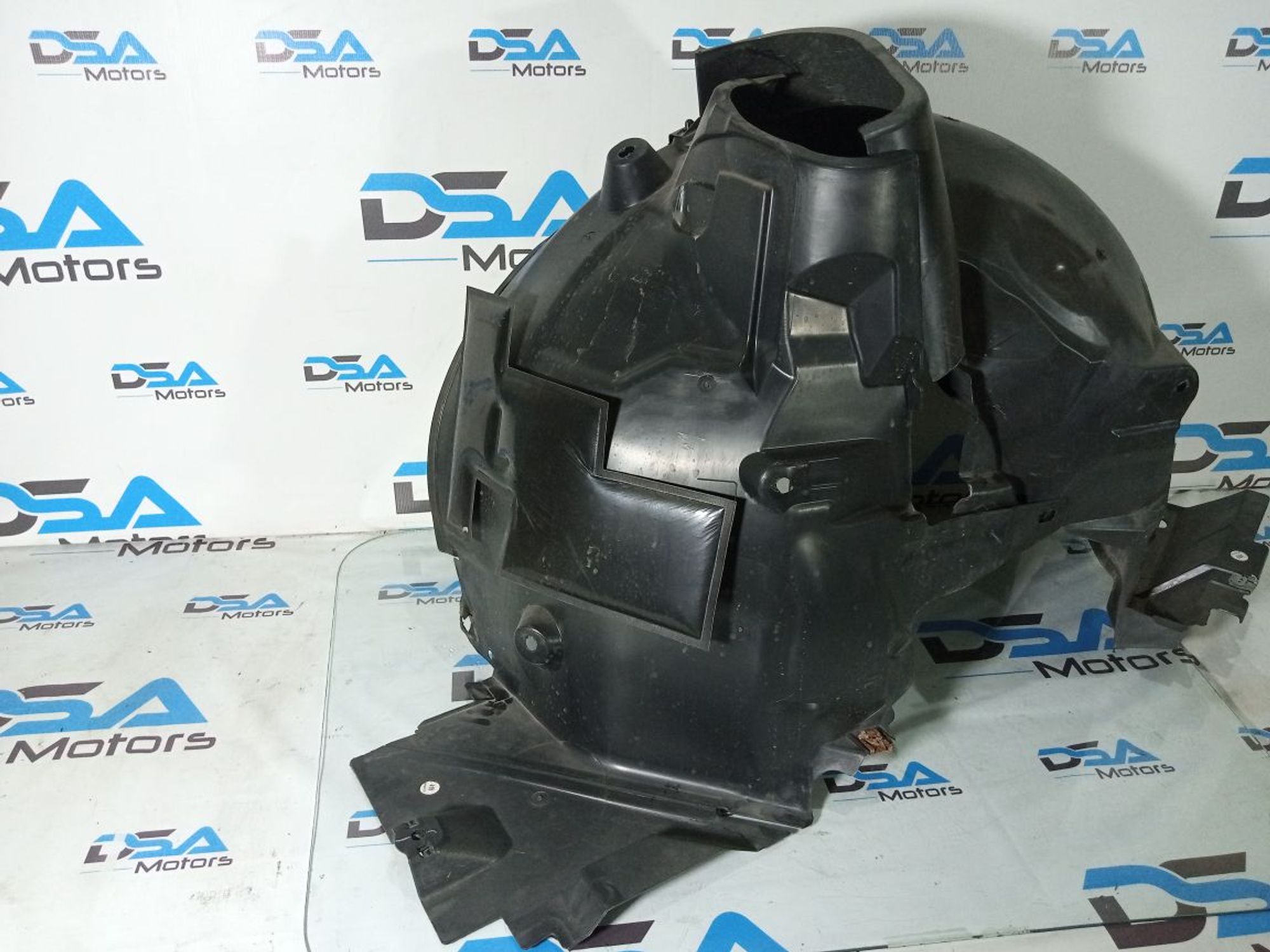 https://ycs.partsauto.market/partsauto-images/thmbs/userImages/b7628e092085f1f91467af1afb6e7630/part/75797542-286a-4603-9c93-f3e0a7996ac6_1730568236277.jpg