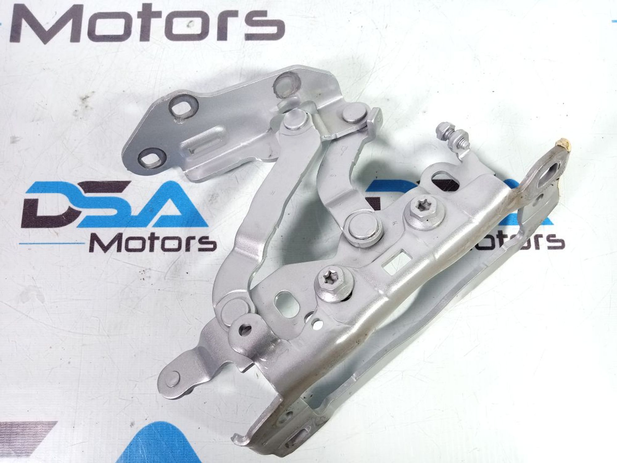 https://ycs.partsauto.market/partsauto-images/thmbs/userImages/b7628e092085f1f91467af1afb6e7630/part/75d3709f-f8c0-430e-8fd1-0e68b120b1c1_1736515766472.jpg