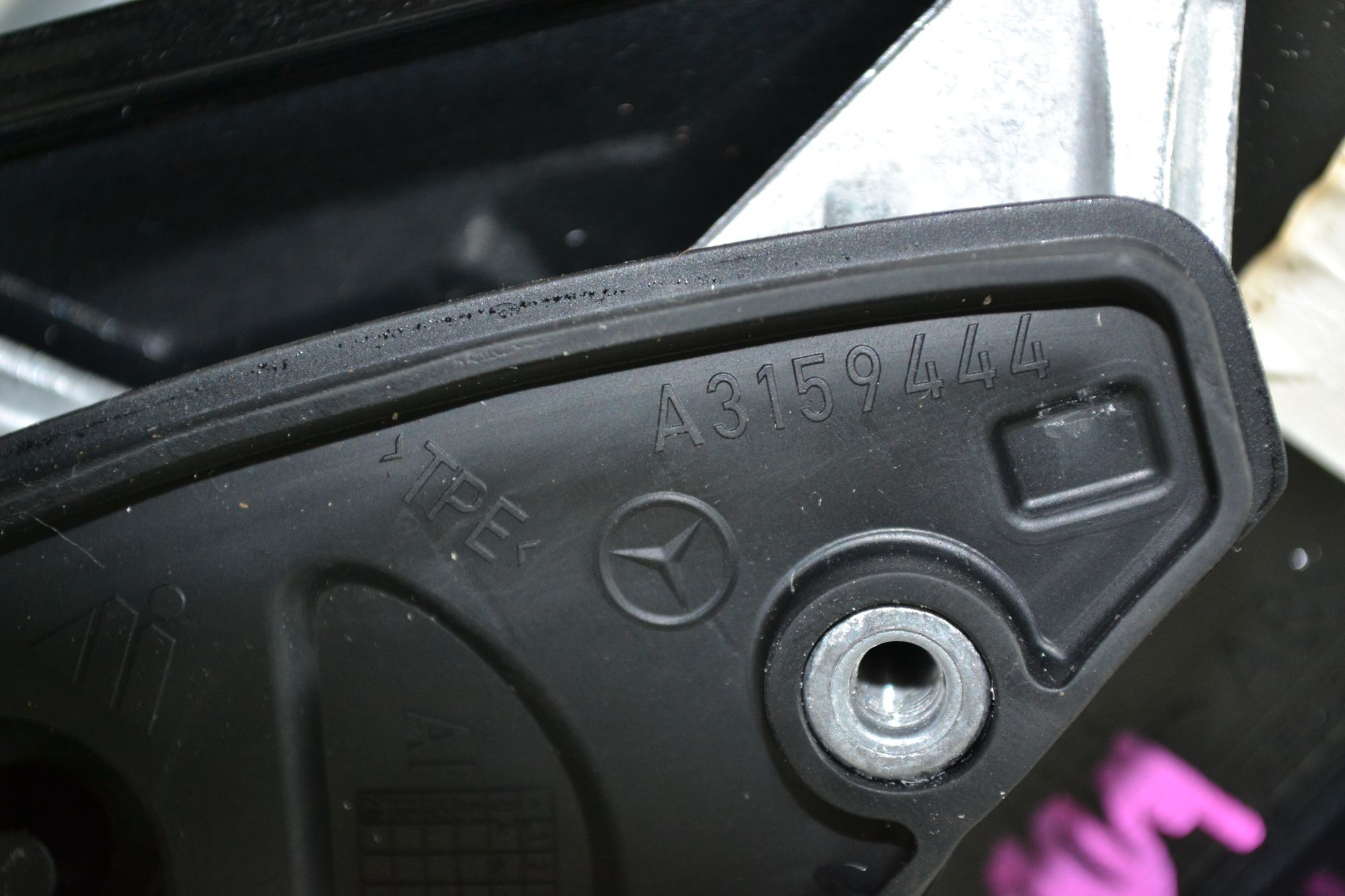 https://ycs.partsauto.market/partsauto-images/thmbs/userImages/b7628e092085f1f91467af1afb6e7630/part/75e4b1c2-771d-4521-9b89-3329ebdbda1b_1783605738005.jpg