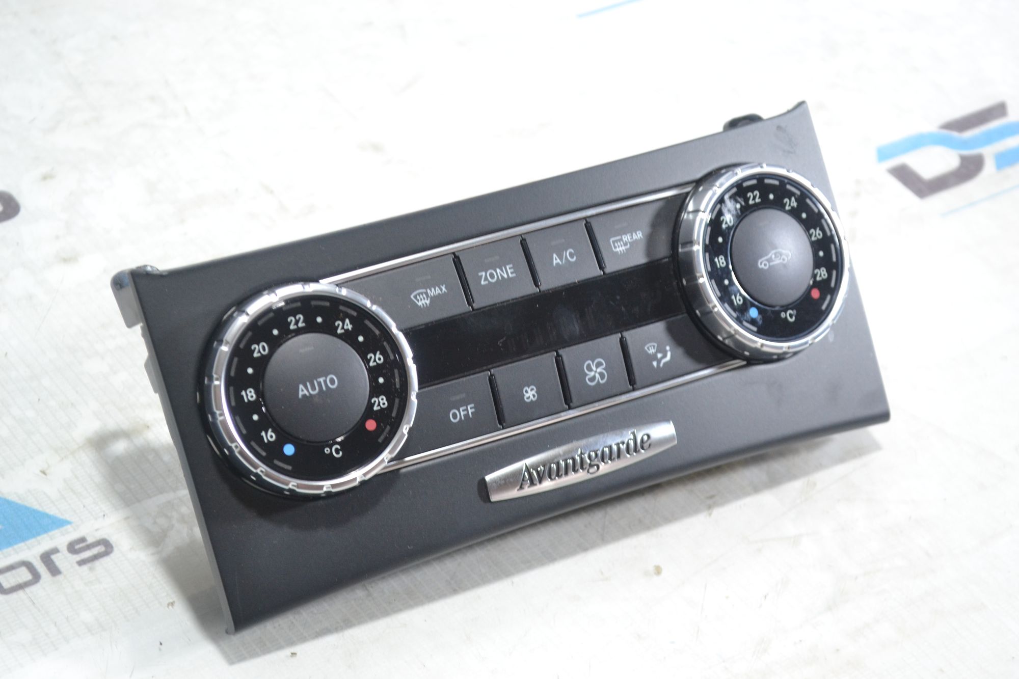 https://ycs.partsauto.market/partsauto-images/thmbs/userImages/b7628e092085f1f91467af1afb6e7630/part/75f6eddb-670f-435e-8f5d-b95ffadccded_1781077381131.jpg