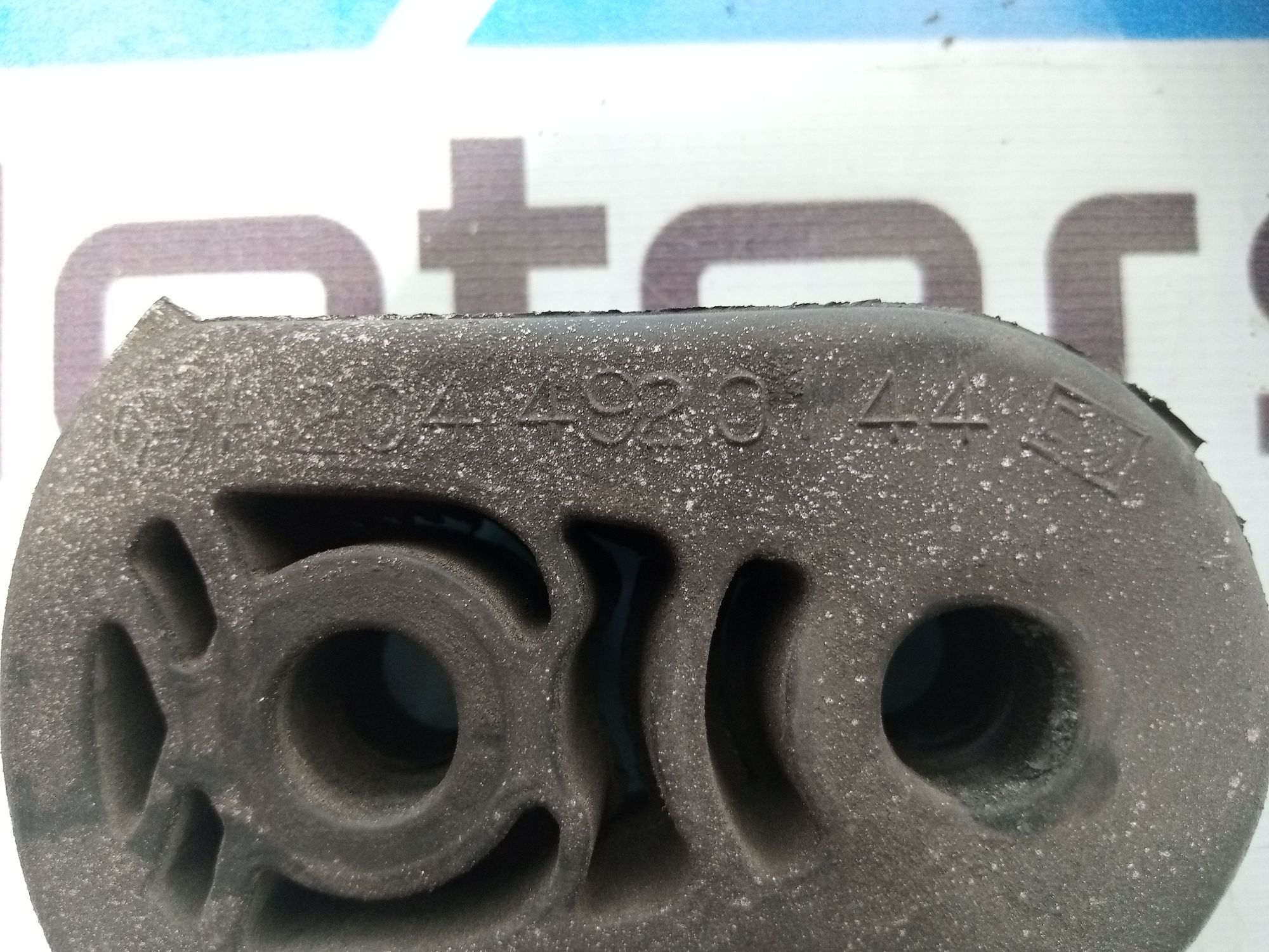 https://ycs.partsauto.market/partsauto-images/thmbs/userImages/b7628e092085f1f91467af1afb6e7630/part/764dd9f2-273c-4de9-8530-a5200e78ea61_1720254395974.jpg