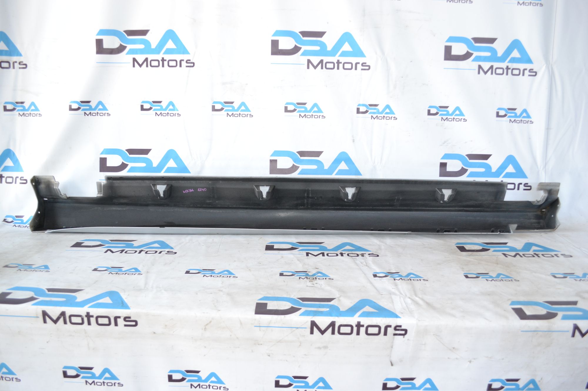 https://ycs.partsauto.market/partsauto-images/thmbs/userImages/b7628e092085f1f91467af1afb6e7630/part/7662b48b-a3c8-4bbb-aedf-202cc14cd375_1784707917981.jpg