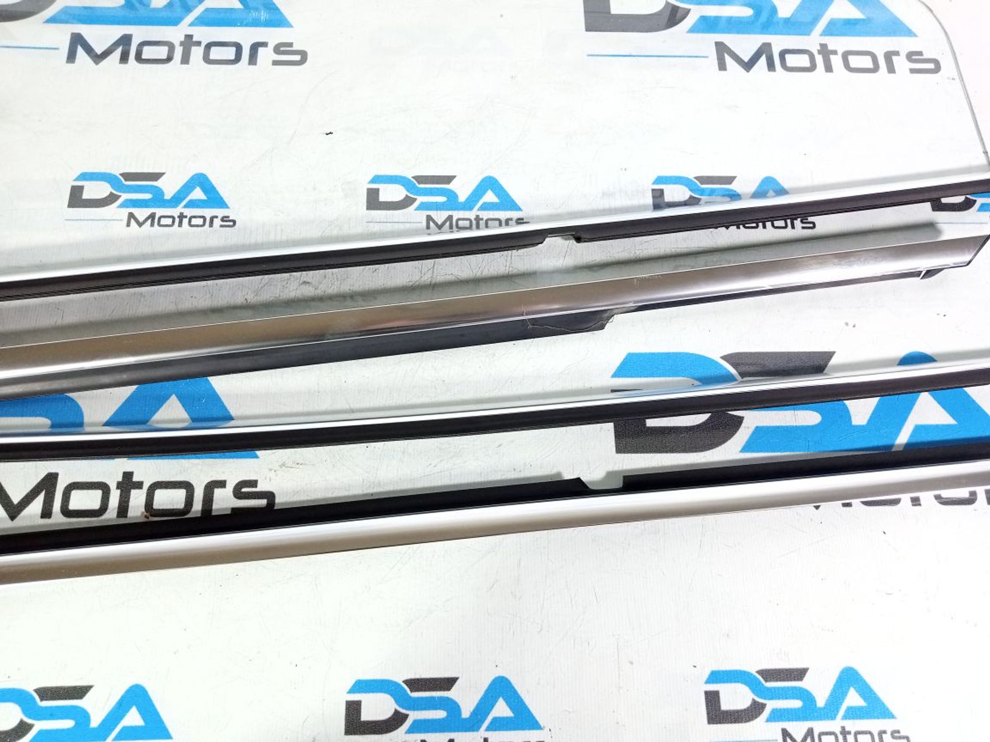 https://ycs.partsauto.market/partsauto-images/thmbs/userImages/b7628e092085f1f91467af1afb6e7630/part/768457e7-3cb6-4e92-b66e-47462c2f307a_1741266372955.jpg