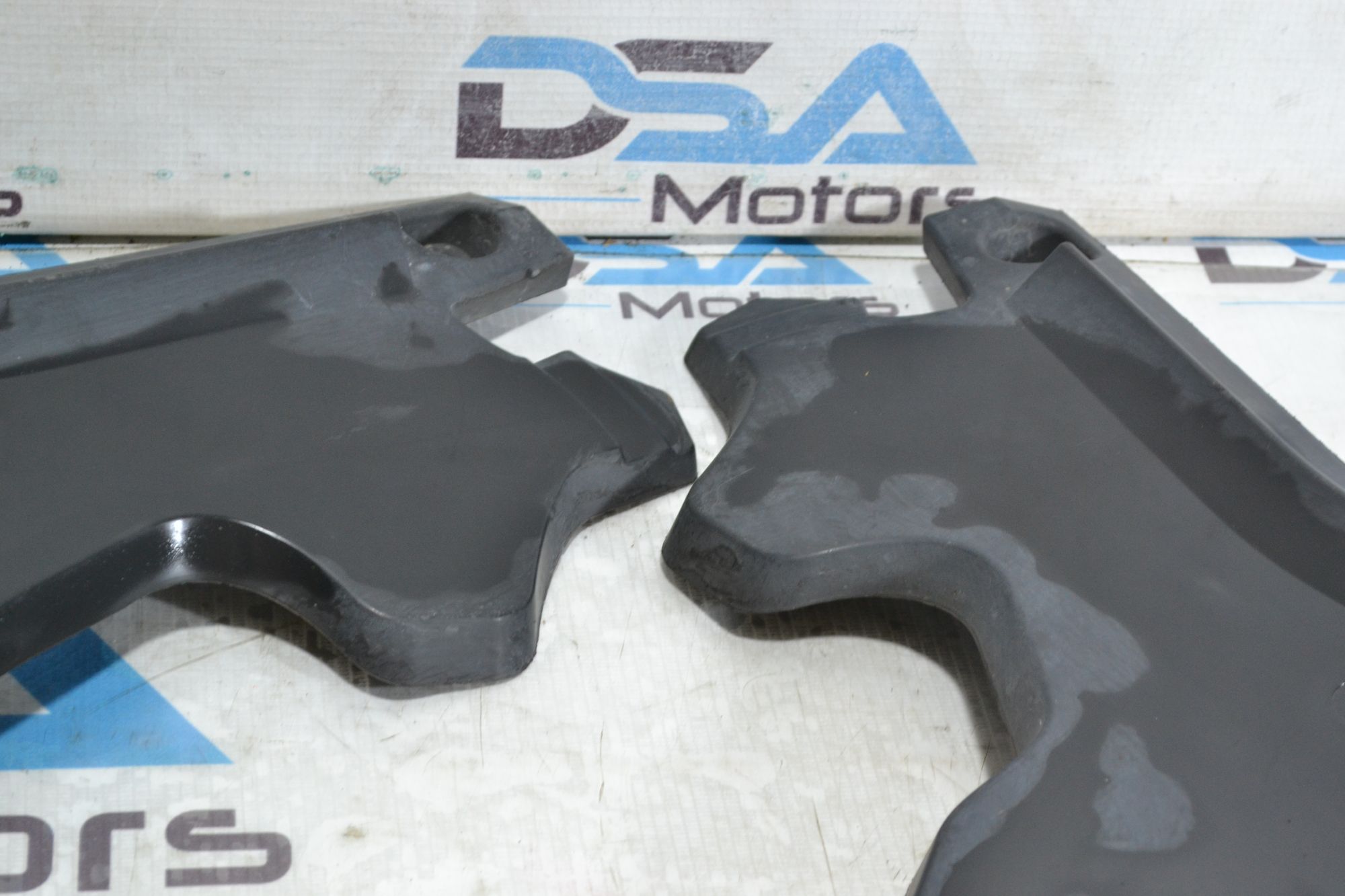 https://ycs.partsauto.market/partsauto-images/thmbs/userImages/b7628e092085f1f91467af1afb6e7630/part/771676a7-6006-4305-a3c4-8574ea0a8f29_1782193902664.jpg