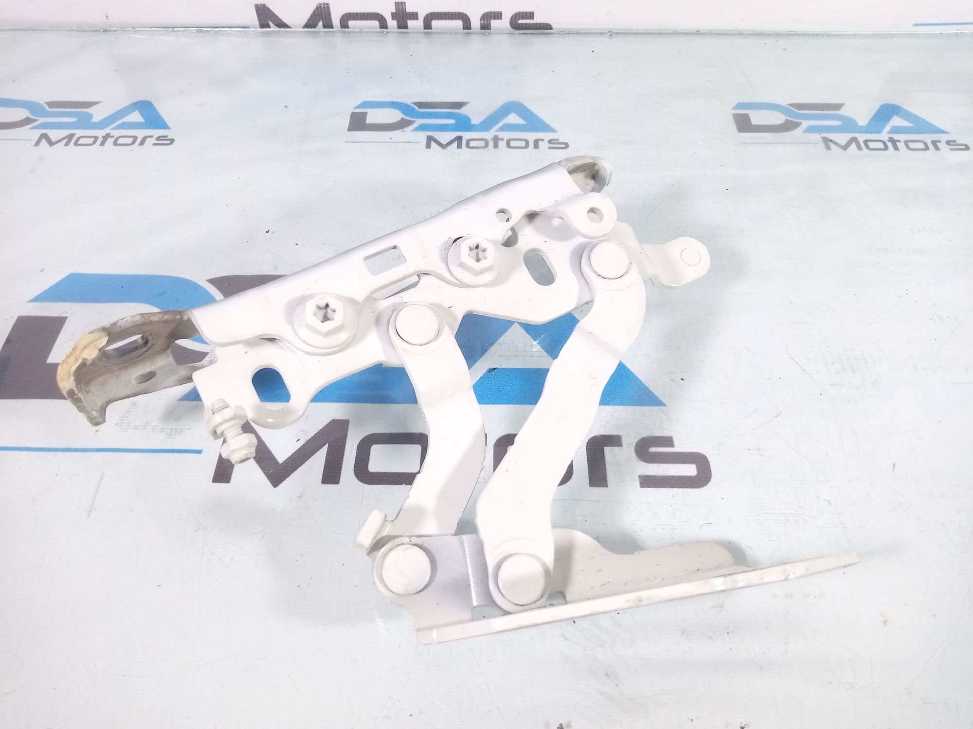 https://ycs.partsauto.market/partsauto-images/thmbs/userImages/b7628e092085f1f91467af1afb6e7630/part/7787ee1e-8520-4e97-8772-91df82b7b4cb_1719997074555.jpg
