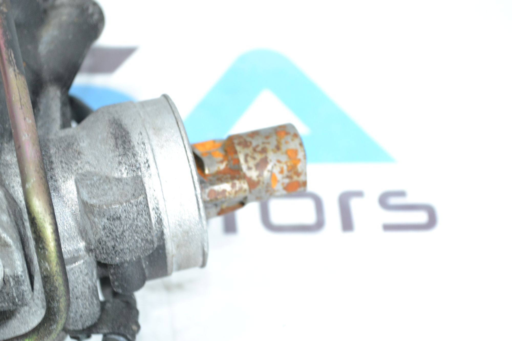 https://ycs.partsauto.market/partsauto-images/thmbs/userImages/b7628e092085f1f91467af1afb6e7630/part/7817c9fb-b5a6-4ad2-bcef-d5230c60a0b3_1780907614022.jpg