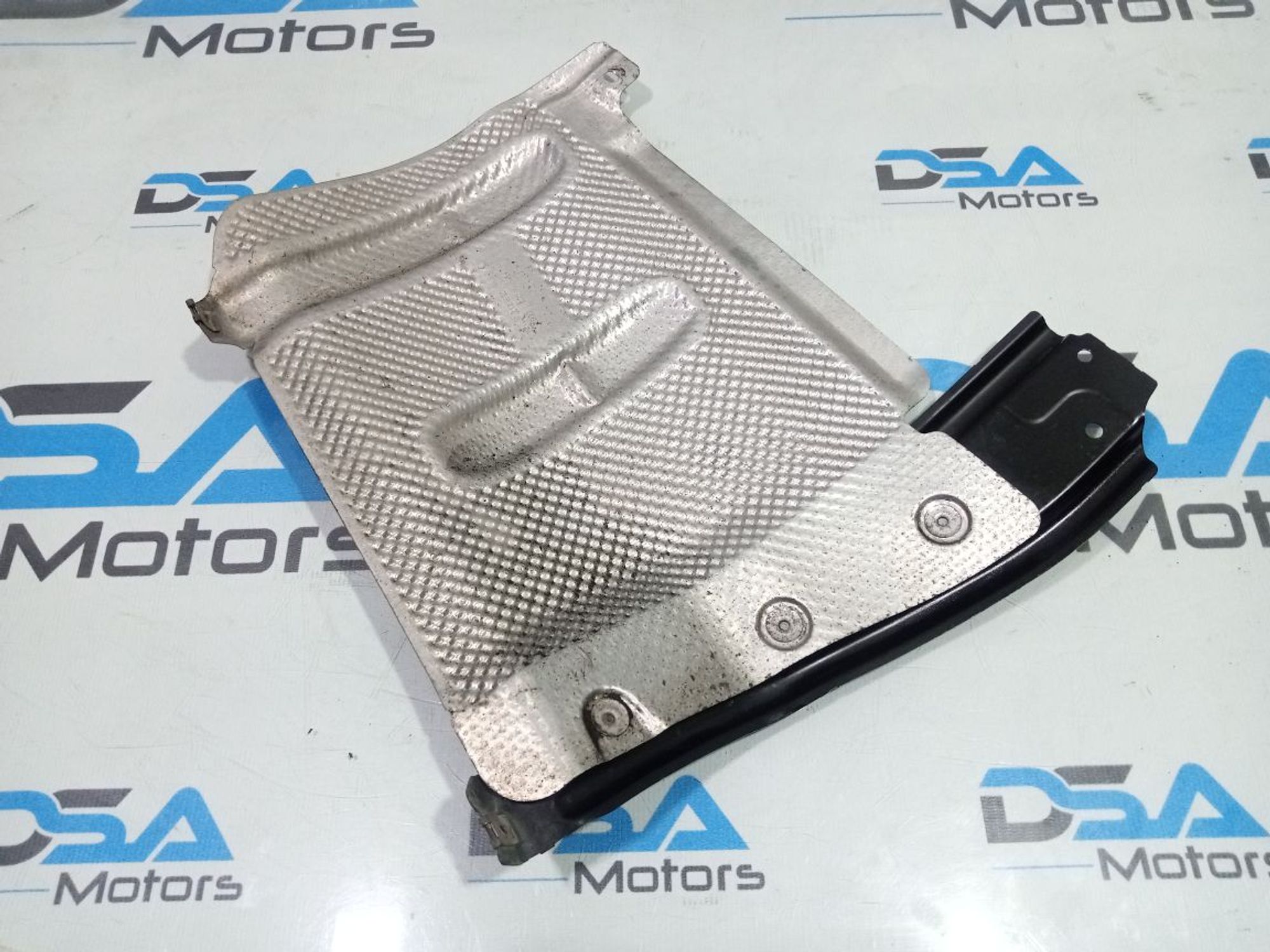 https://ycs.partsauto.market/partsauto-images/thmbs/userImages/b7628e092085f1f91467af1afb6e7630/part/782e09b9-89fe-424d-a682-7dcff56eb2c0_1747848720971.jpg