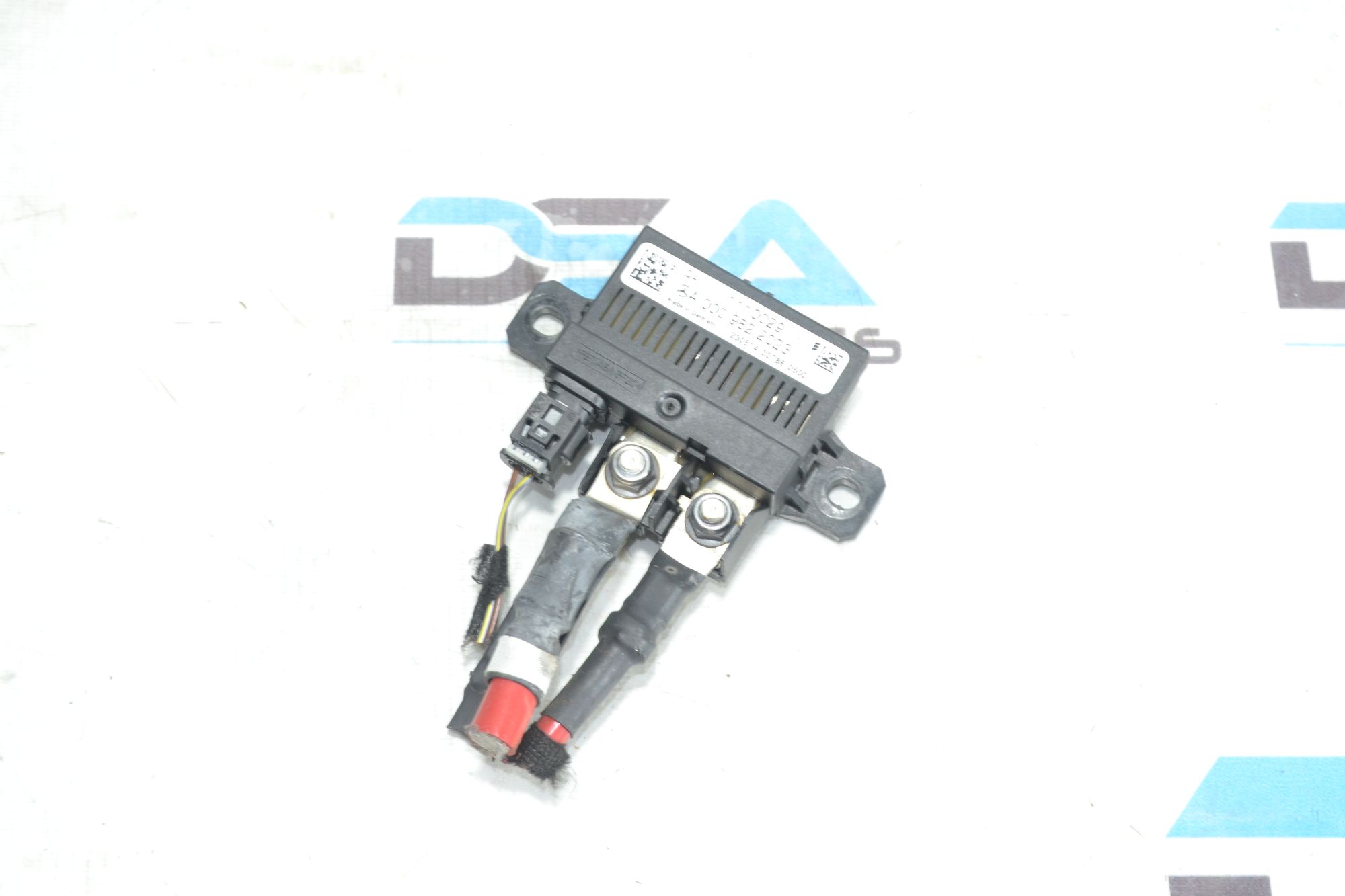 https://ycs.partsauto.market/partsauto-images/thmbs/userImages/b7628e092085f1f91467af1afb6e7630/part/784700d2-a1d8-4df1-957a-641d77961704_1781175914238.jpg