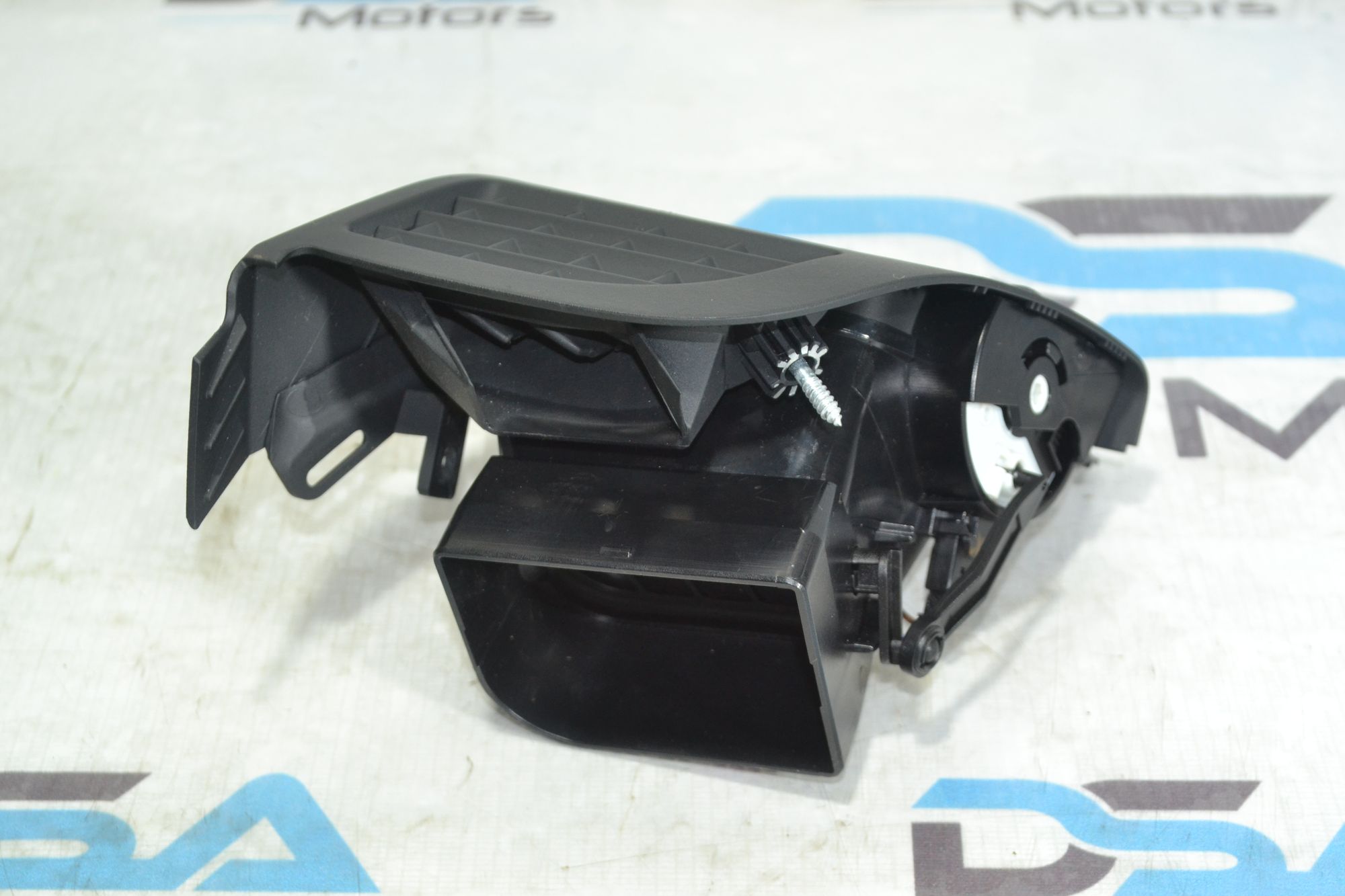 https://ycs.partsauto.market/partsauto-images/thmbs/userImages/b7628e092085f1f91467af1afb6e7630/part/7855ab5a-e16e-47b7-a622-dae79b3f0c40_1781259841306.jpg