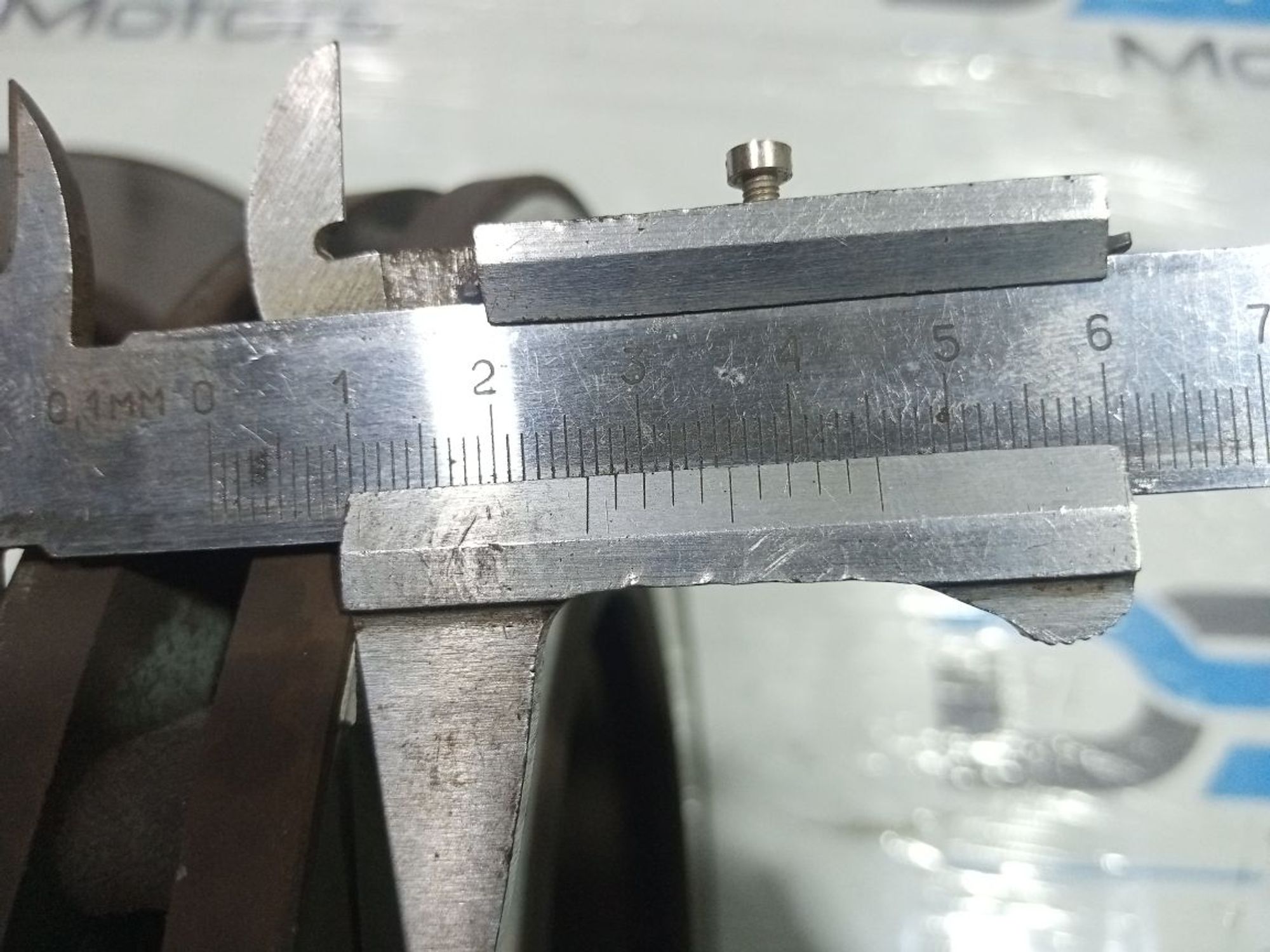 https://ycs.partsauto.market/partsauto-images/thmbs/userImages/b7628e092085f1f91467af1afb6e7630/part/794c8d5d-9fa5-4195-a9f0-54187cc38477_1749806256332.jpg