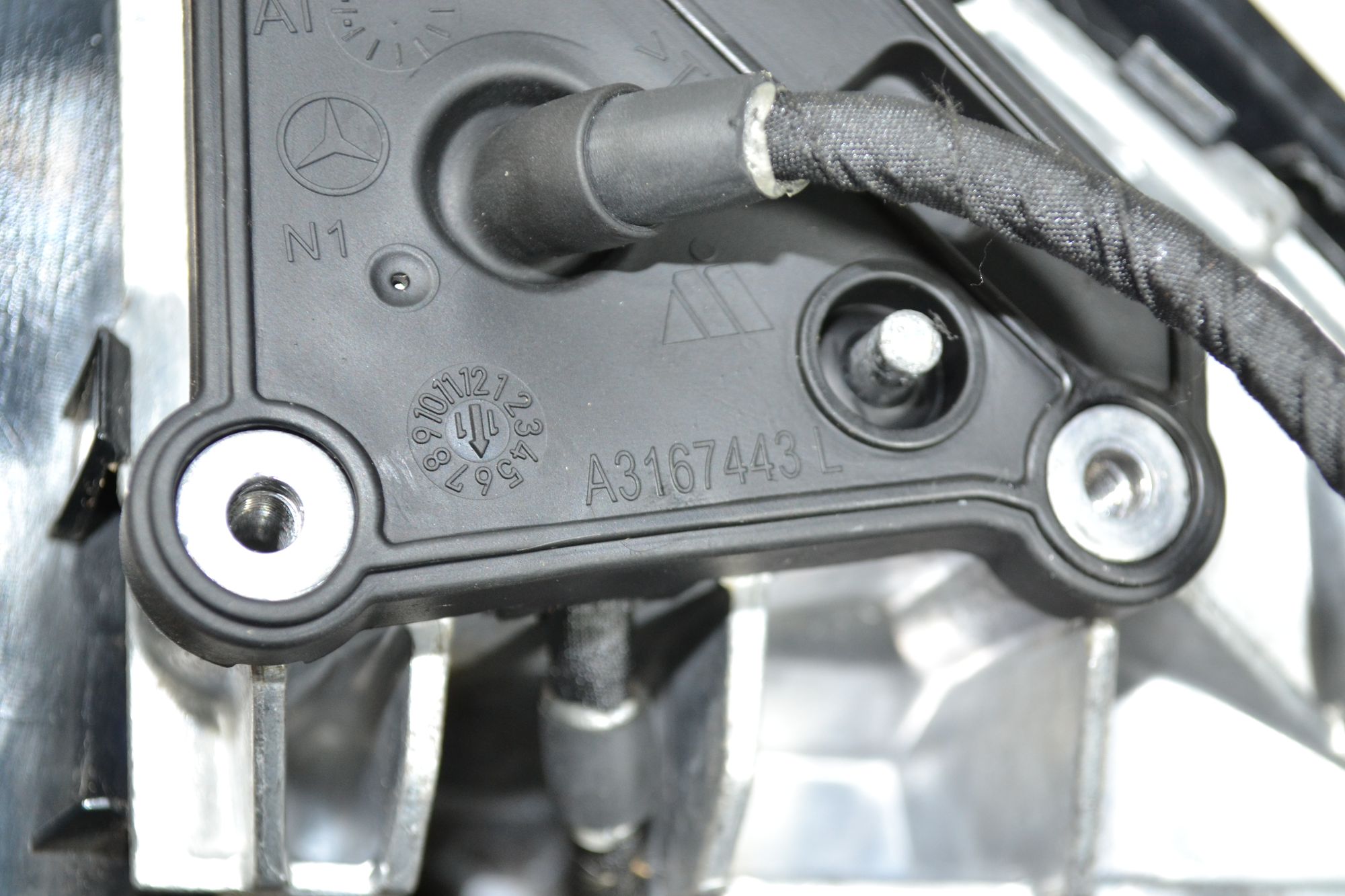 https://ycs.partsauto.market/partsauto-images/thmbs/userImages/b7628e092085f1f91467af1afb6e7630/part/79ec5415-d126-46af-968d-28e3e2a64d3f_1783603933929.jpg