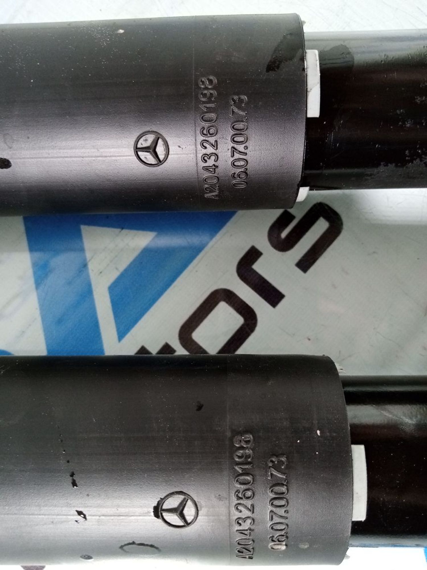 https://ycs.partsauto.market/partsauto-images/thmbs/userImages/b7628e092085f1f91467af1afb6e7630/part/7a35e8a9-0a3f-470d-8ce2-5a978ddca8c9_1721634015849.jpg