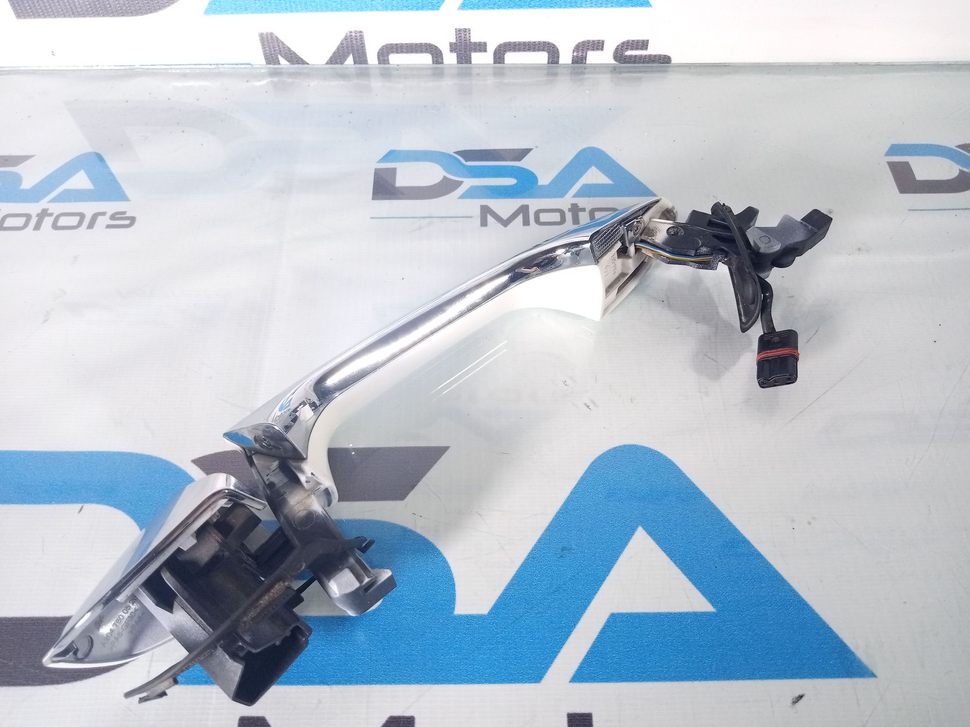 https://ycs.partsauto.market/partsauto-images/thmbs/userImages/b7628e092085f1f91467af1afb6e7630/part/7b0541b8-c817-42ff-82f9-5aa7d333ca14_1719823749238.jpg
