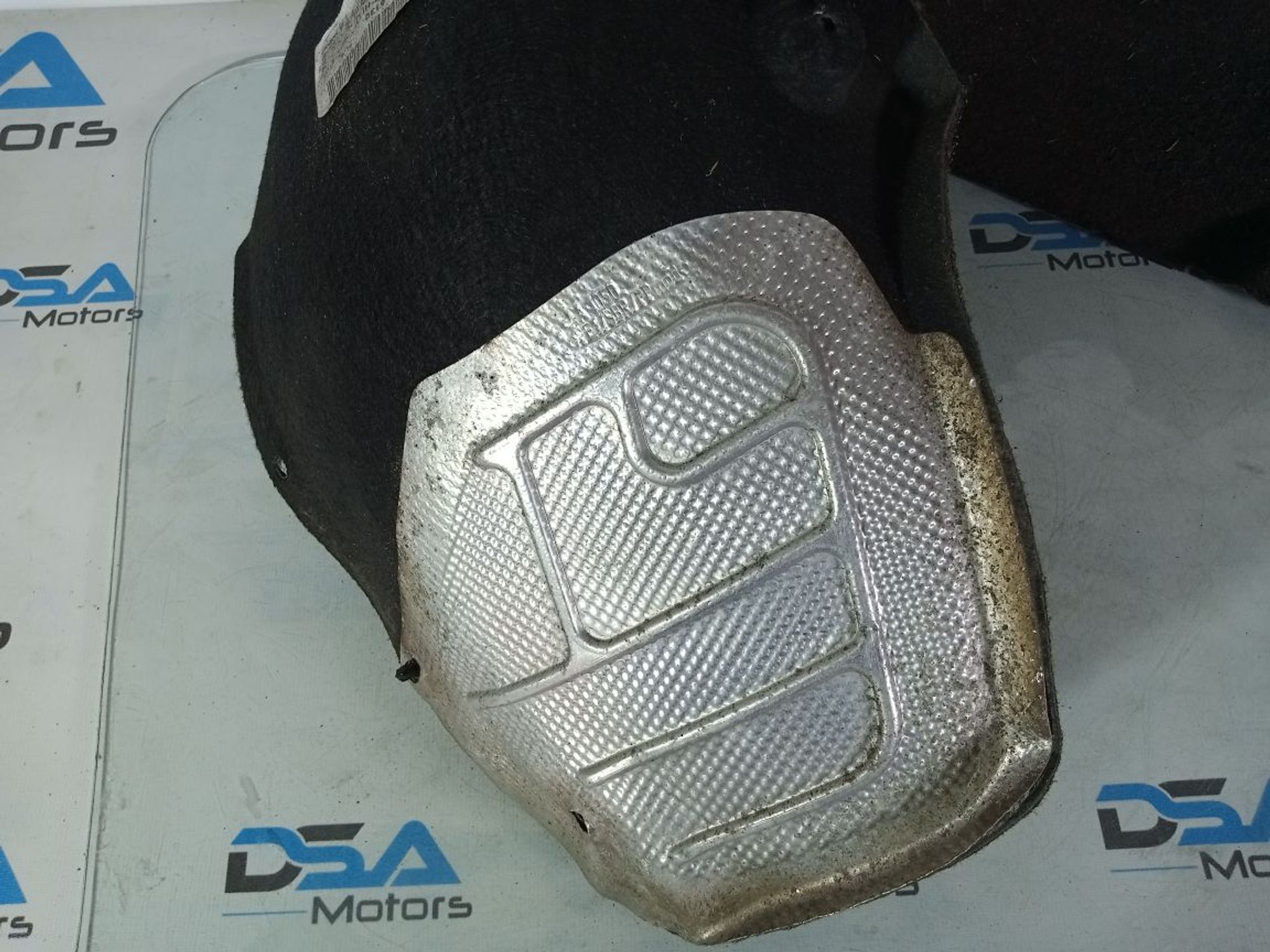https://ycs.partsauto.market/partsauto-images/thmbs/userImages/b7628e092085f1f91467af1afb6e7630/part/7c4b11d8-57f6-4e90-b906-6616235a397f_1744349870966.jpg