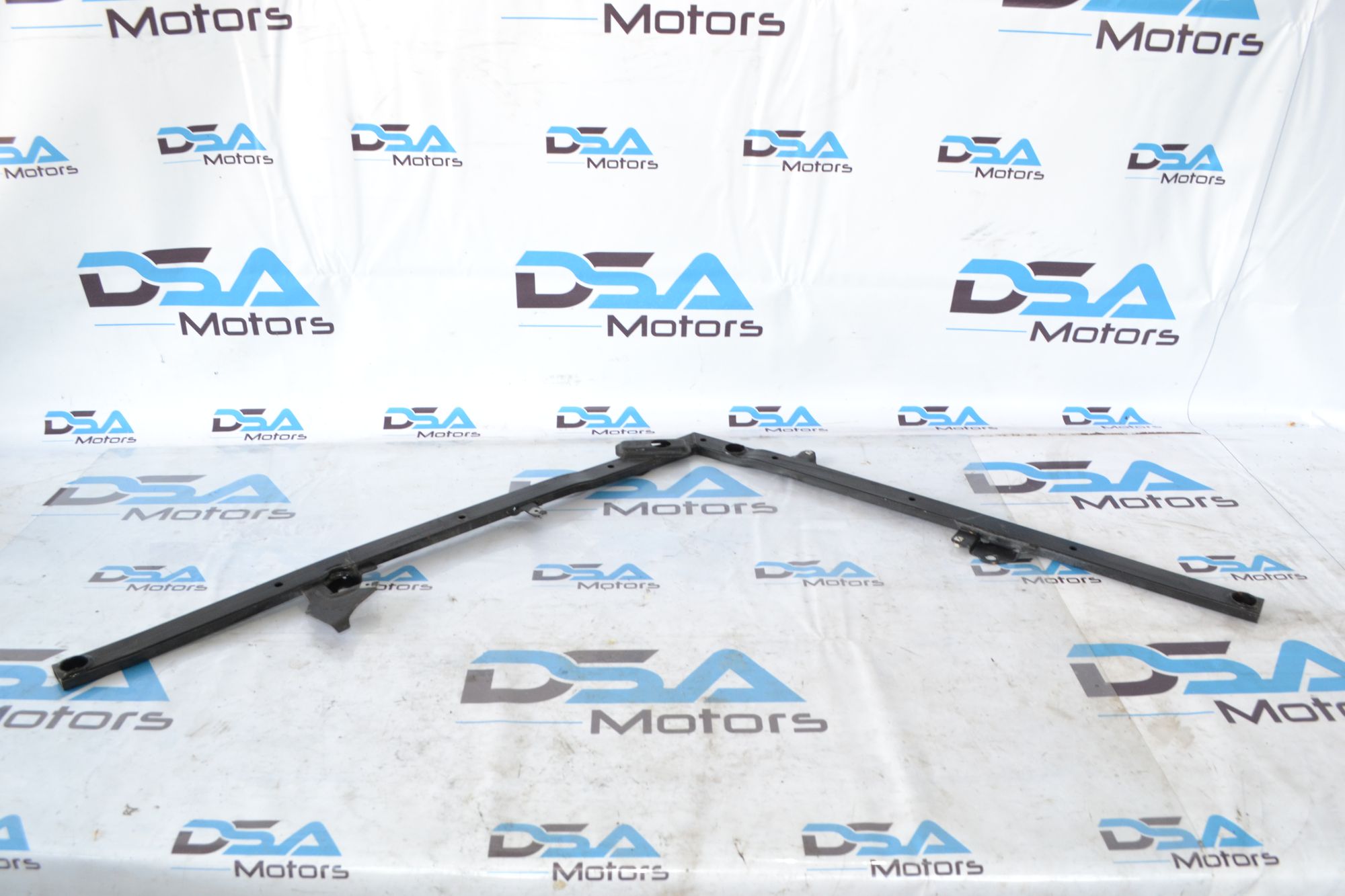 https://ycs.partsauto.market/partsauto-images/thmbs/userImages/b7628e092085f1f91467af1afb6e7630/part/7cbe4e3e-9259-4b56-b722-31b1453331b8_1781527511852.jpg