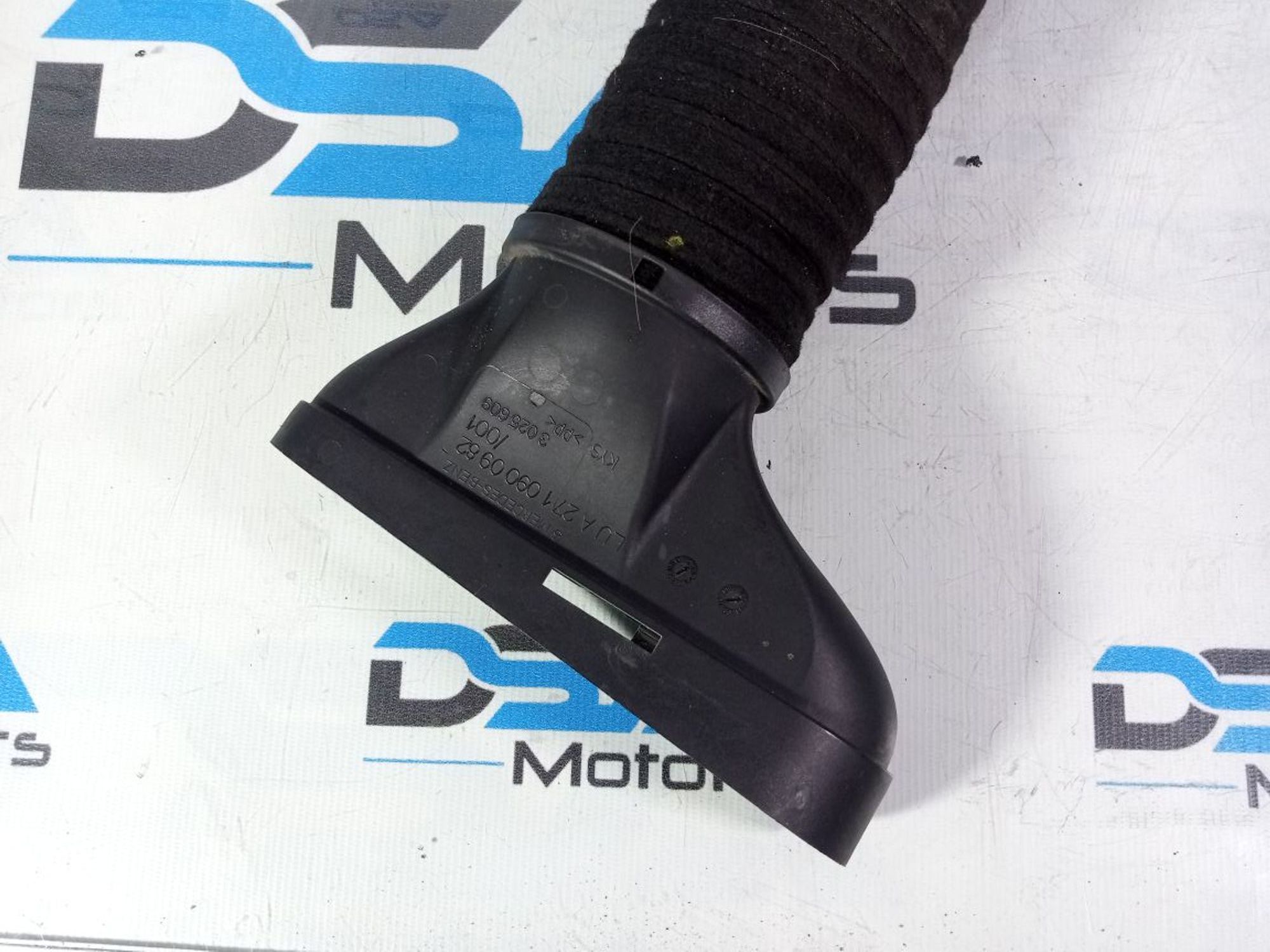https://ycs.partsauto.market/partsauto-images/thmbs/userImages/b7628e092085f1f91467af1afb6e7630/part/7dcacd96-c693-4179-9753-a2a98d31a290_1741600769128.jpg