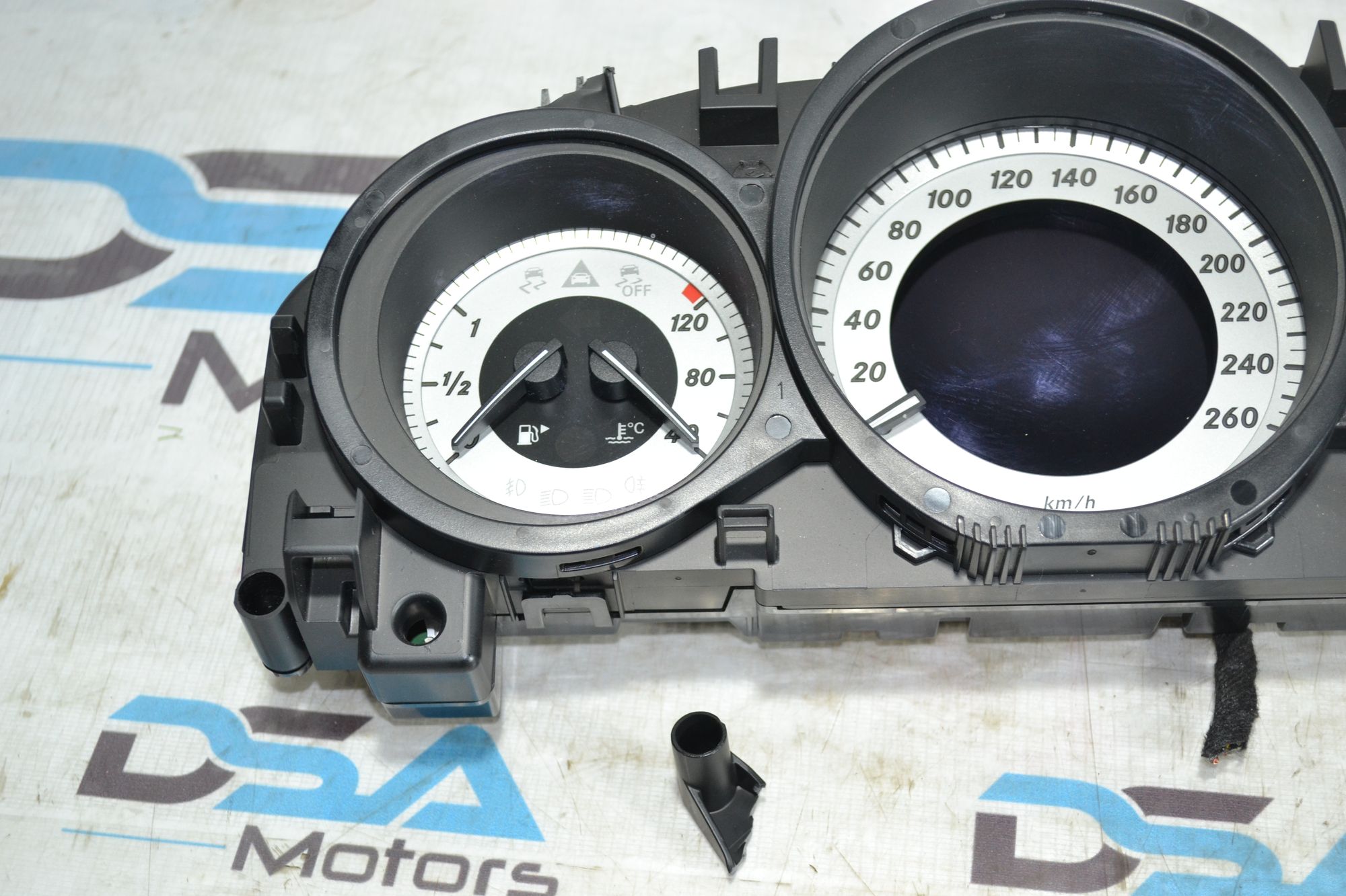 https://ycs.partsauto.market/partsauto-images/thmbs/userImages/b7628e092085f1f91467af1afb6e7630/part/7e103906-6257-486c-94db-ea8cb0a9df1a_1784619041362.jpg