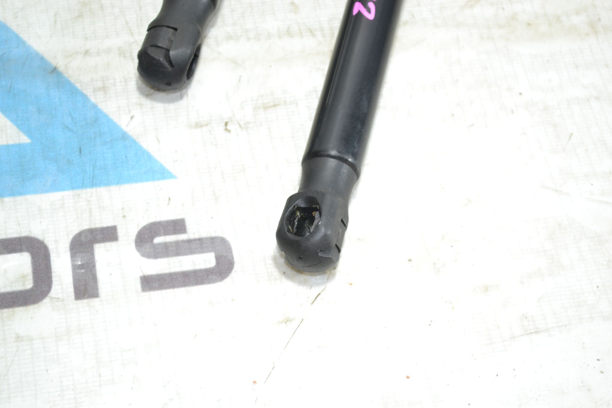 https://ycs.partsauto.market/partsauto-images/thmbs/userImages/b7628e092085f1f91467af1afb6e7630/part/7e20117e-f758-458e-9423-94606425d6b1_1785393540589.jpg
