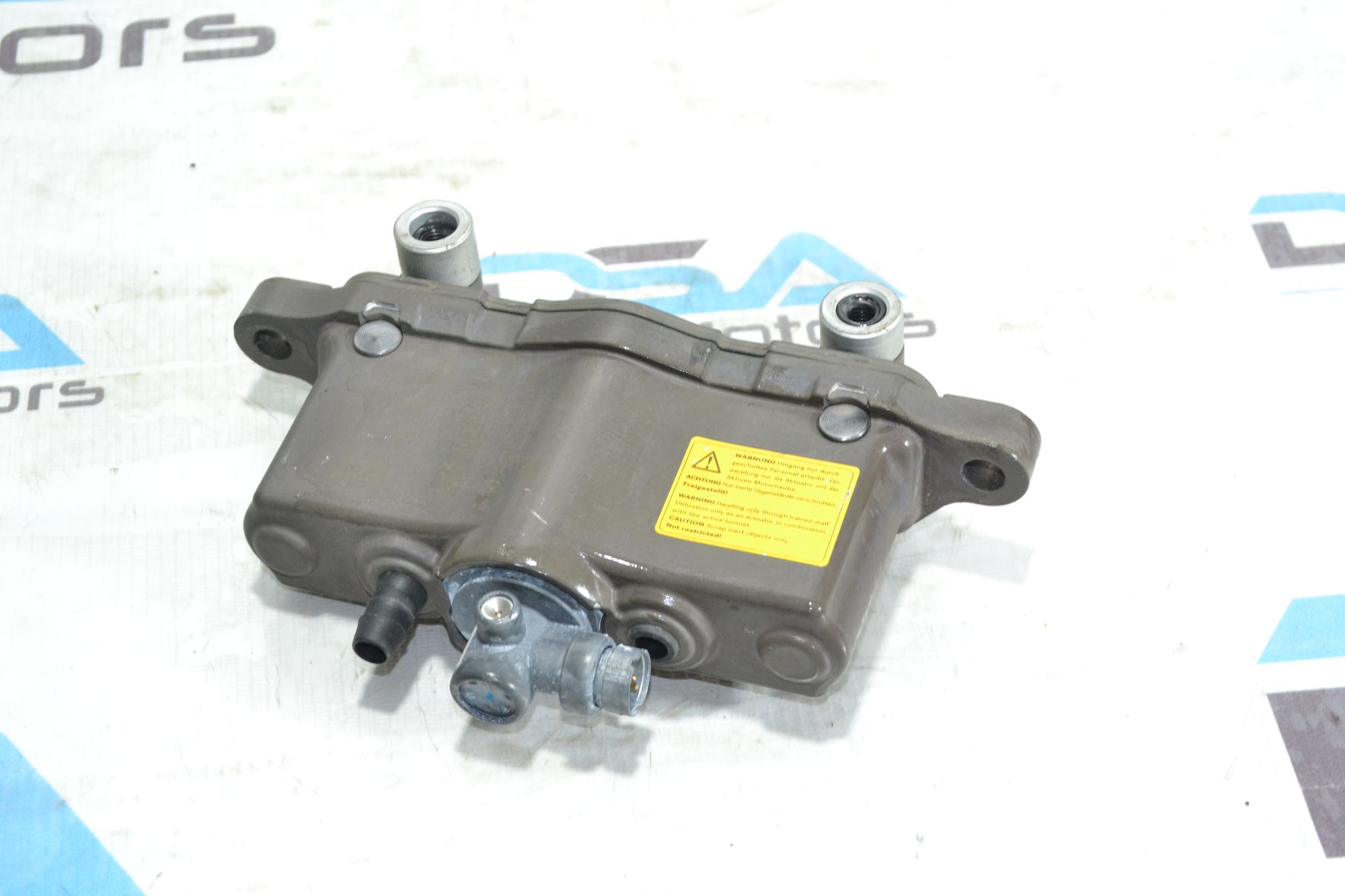 https://ycs.partsauto.market/partsauto-images/thmbs/userImages/b7628e092085f1f91467af1afb6e7630/part/7e2a8570-8e3f-4155-890b-49eba87ccc0a_1780494343219.jpg