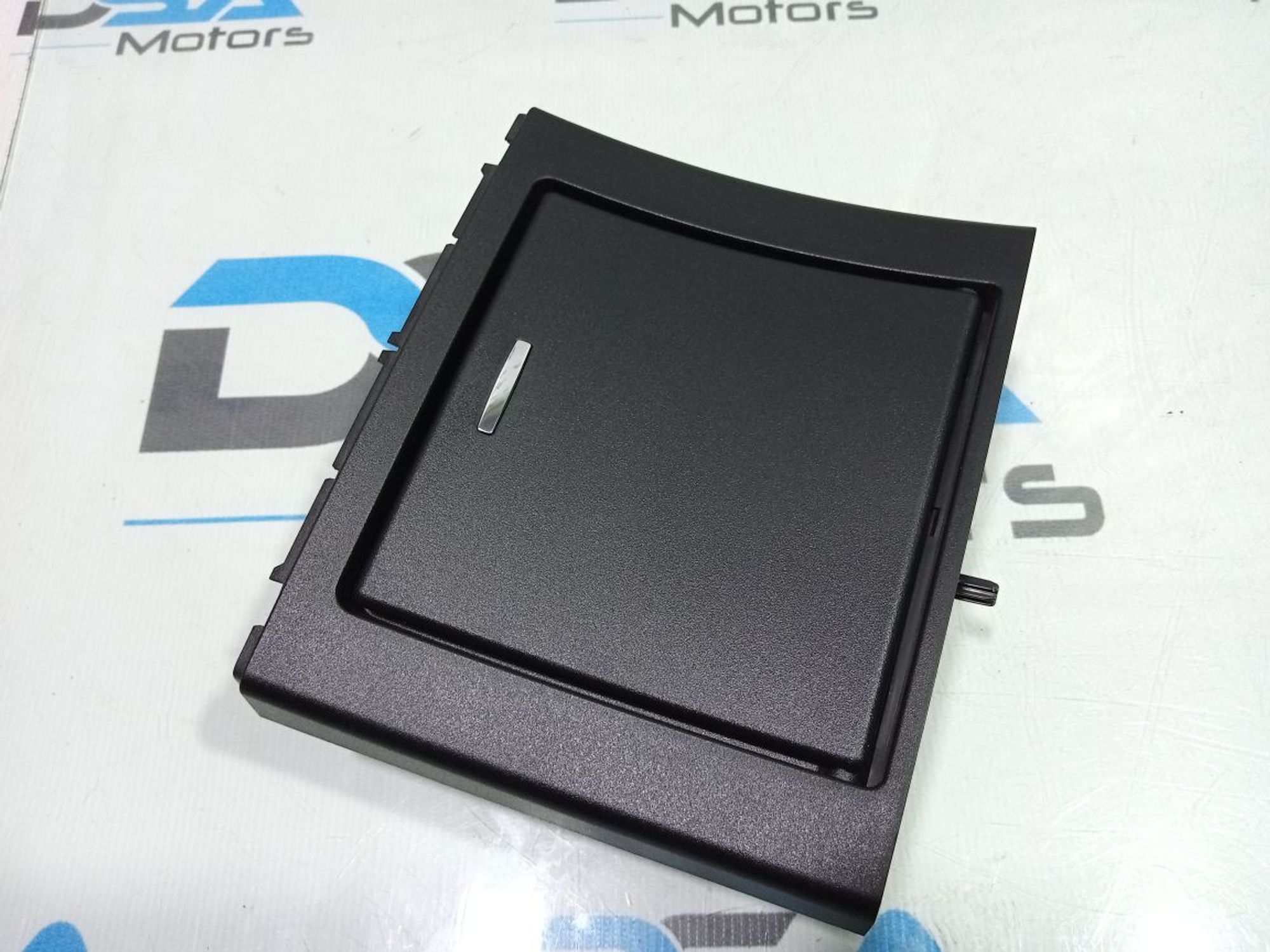https://ycs.partsauto.market/partsauto-images/thmbs/userImages/b7628e092085f1f91467af1afb6e7630/part/7e459978-e136-4a98-b8c3-850343d311bd_1748161609707.jpg